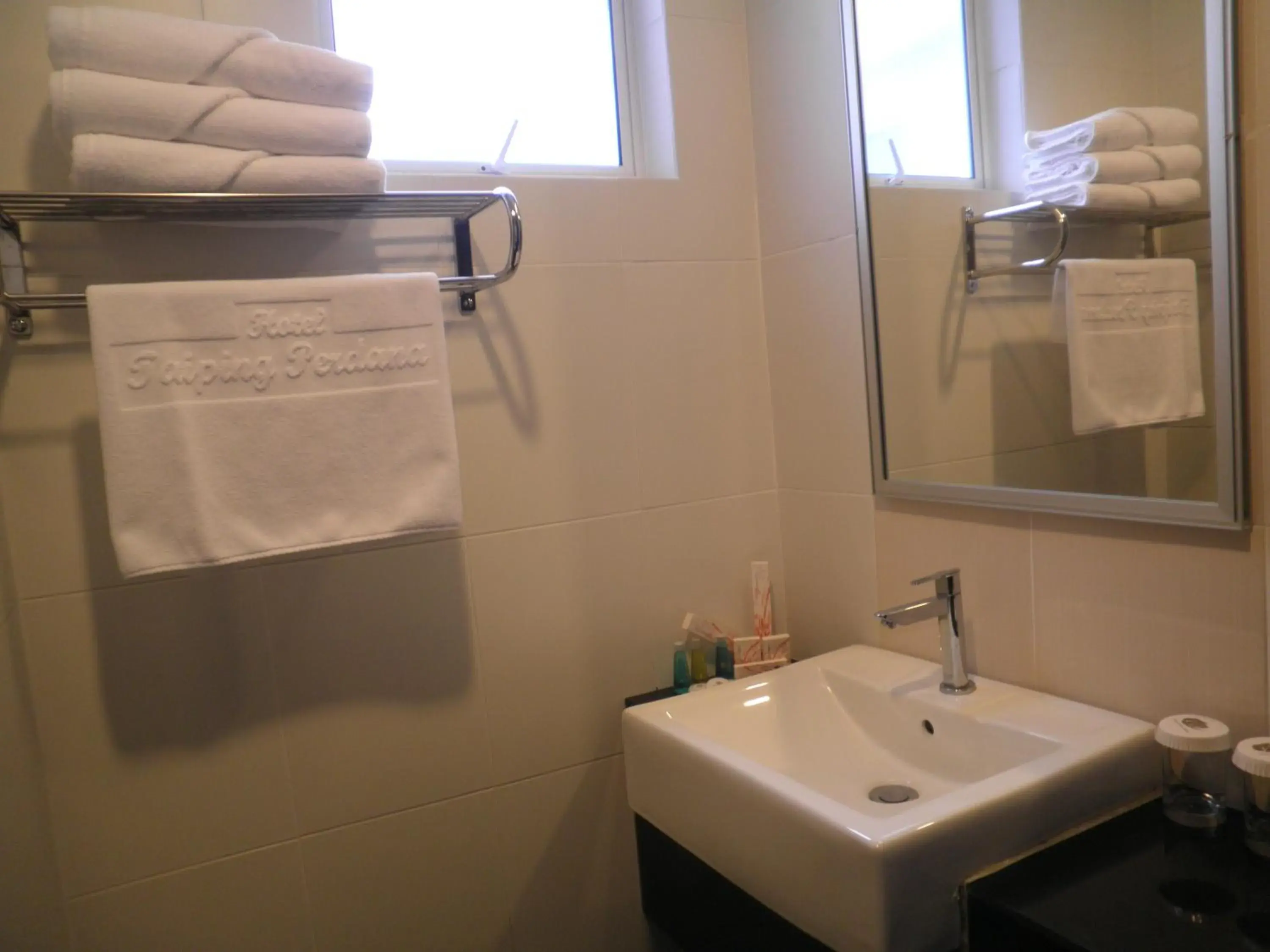 Superior Twin Room in Hotel Taiping Perdana Superior Twin Room in Hotel Taiping Perdana