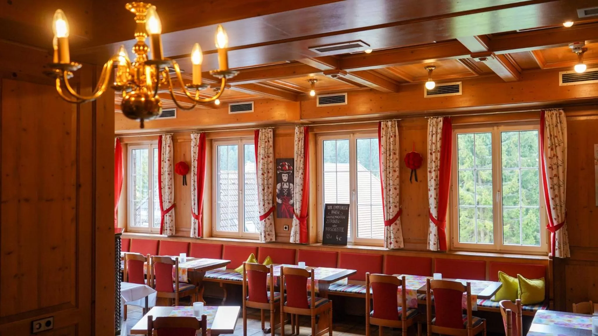 Restaurant/places to eat in Hotel Hirschen