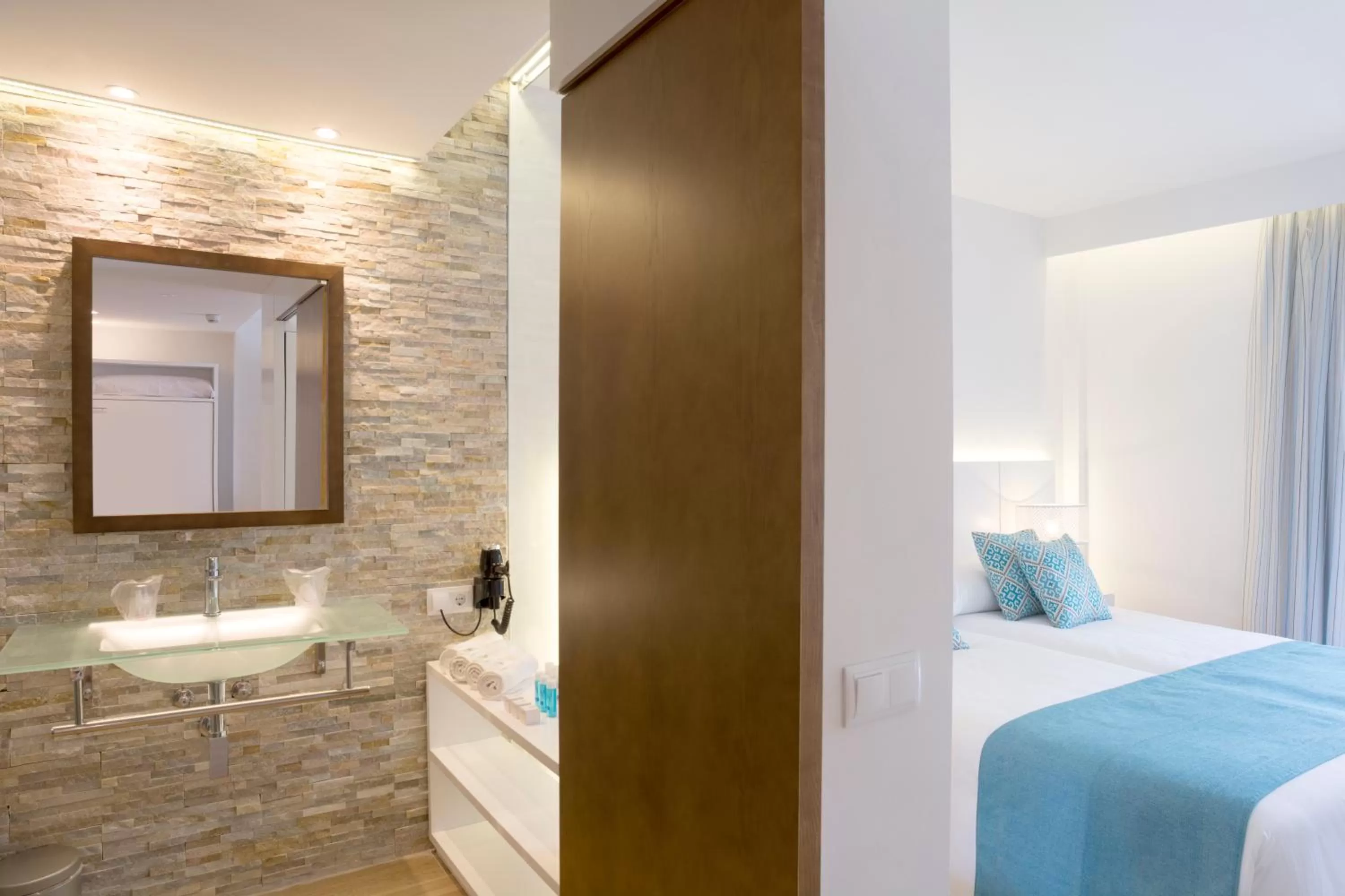 Bathroom, Bed in Mar Hotels Playa Mar & Spa