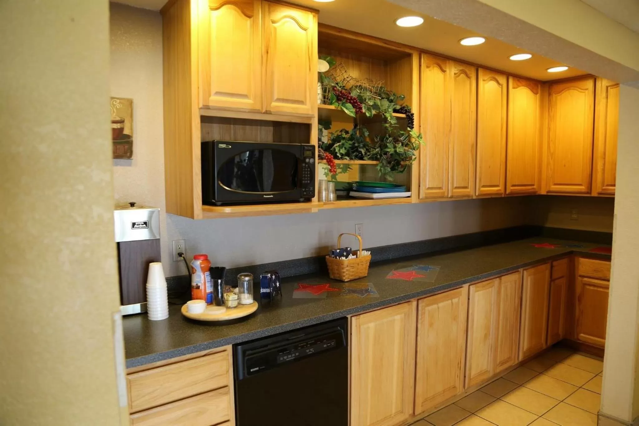 Americas Best Value Inn & Suites - Bluffton