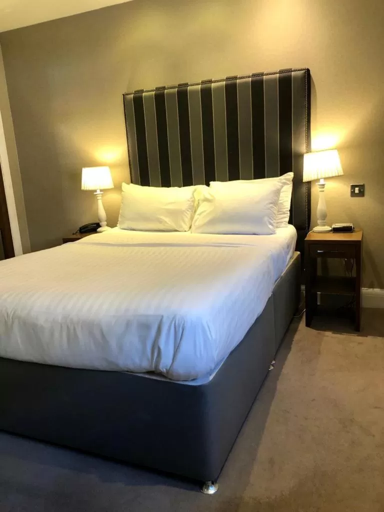 Bed in Castle Hotel & Apartments
