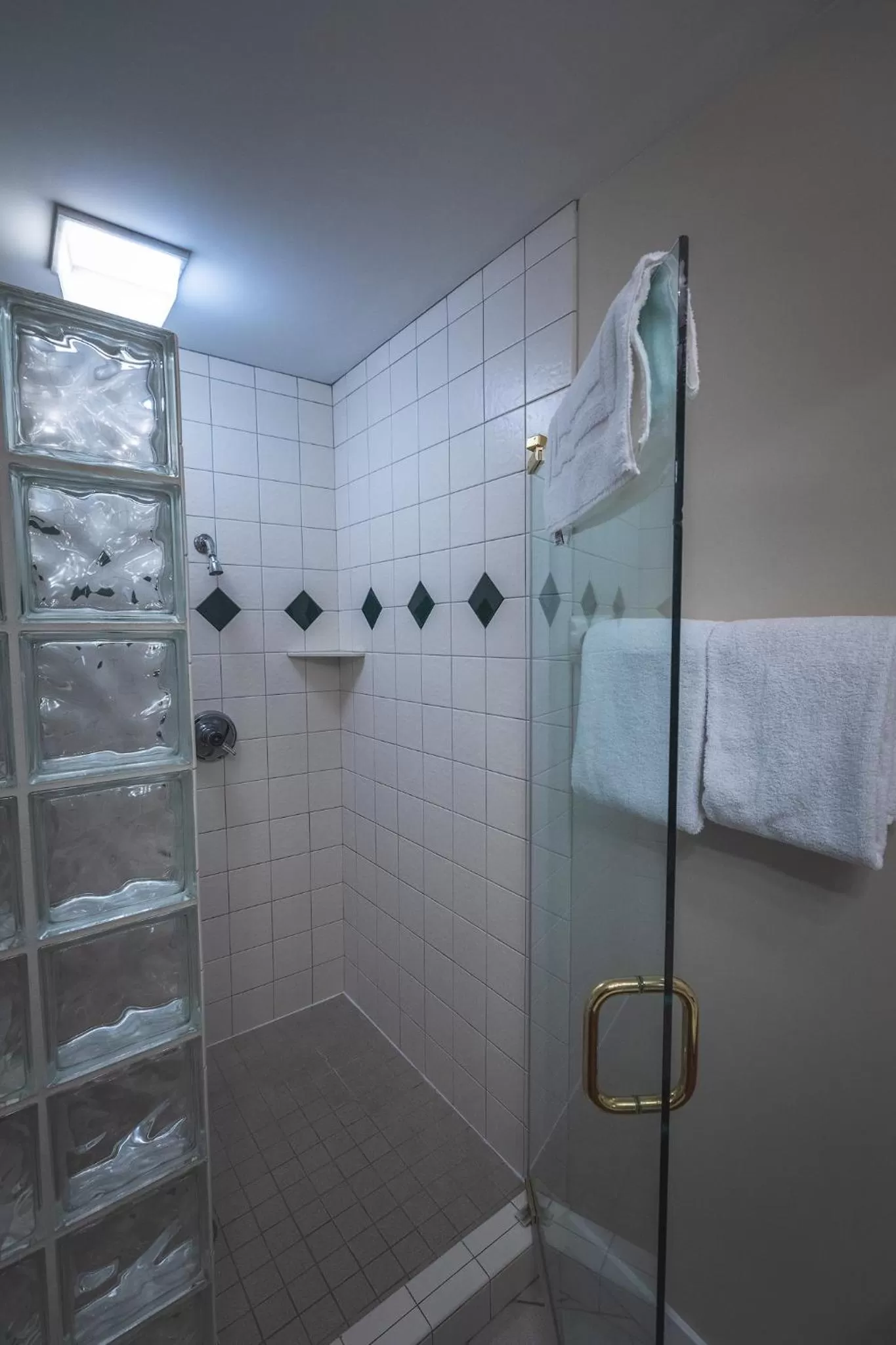 Bathroom in Caribou Highlands Lodge