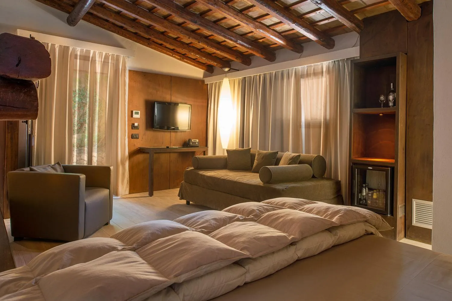 Photo of the whole room, Bed in Baglio La Porta by Geocharme