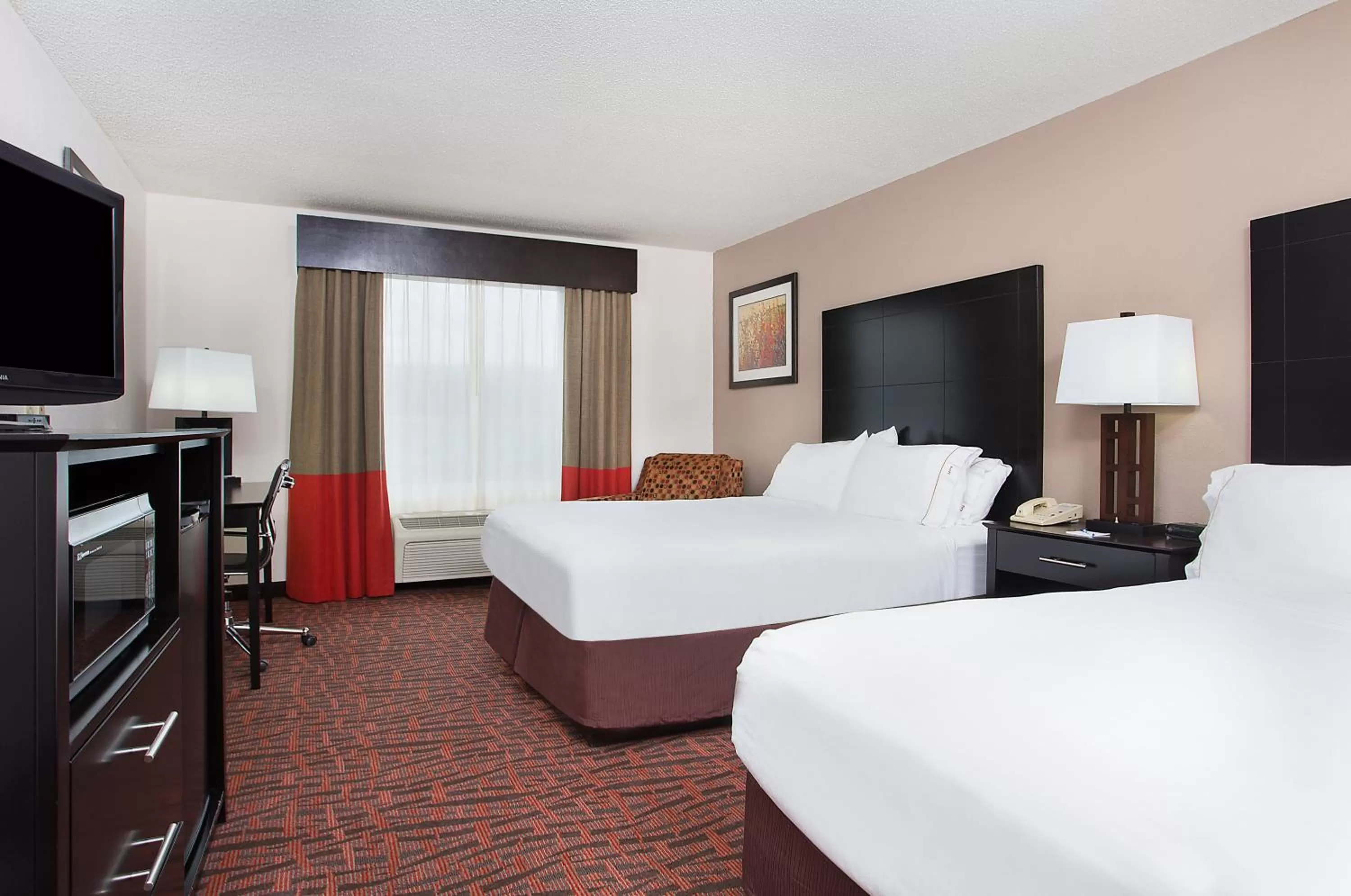 Photo of the whole room, Bed in Holiday Inn Express & Suites Murphy by IHG