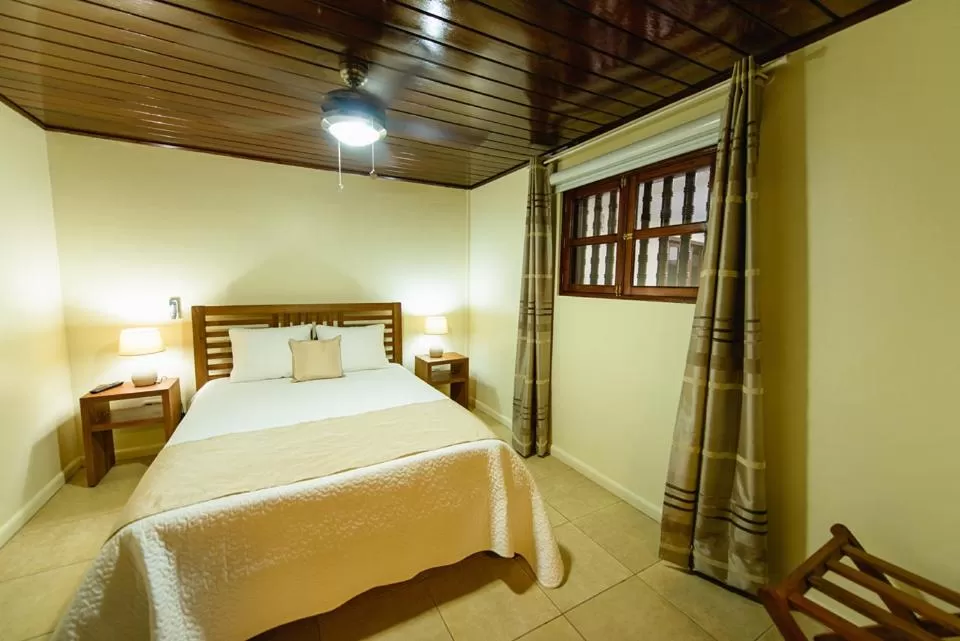 Day, Bed in Hotel Flor De Sarta