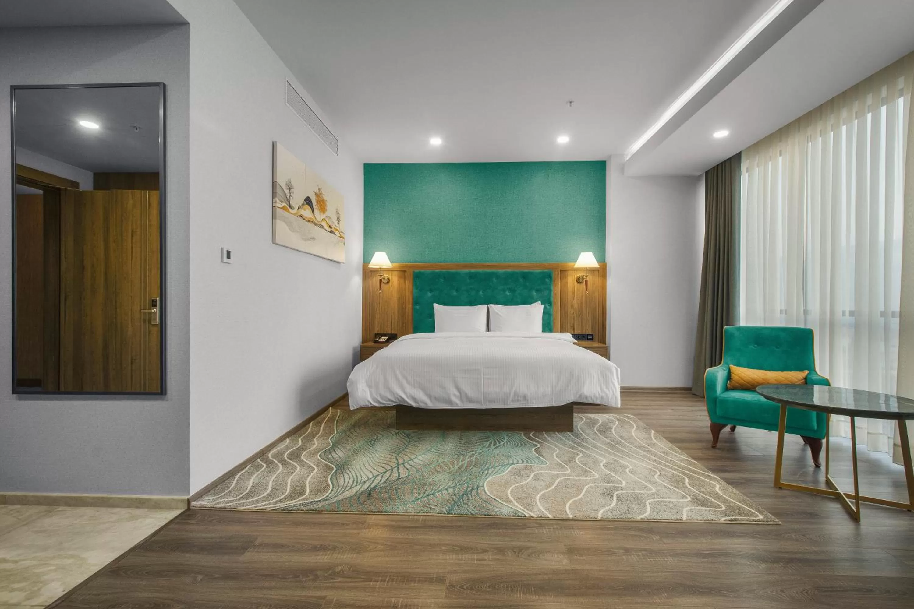 Property building, Bed in Royal Tulip Hotel & Casino, Tbilisi