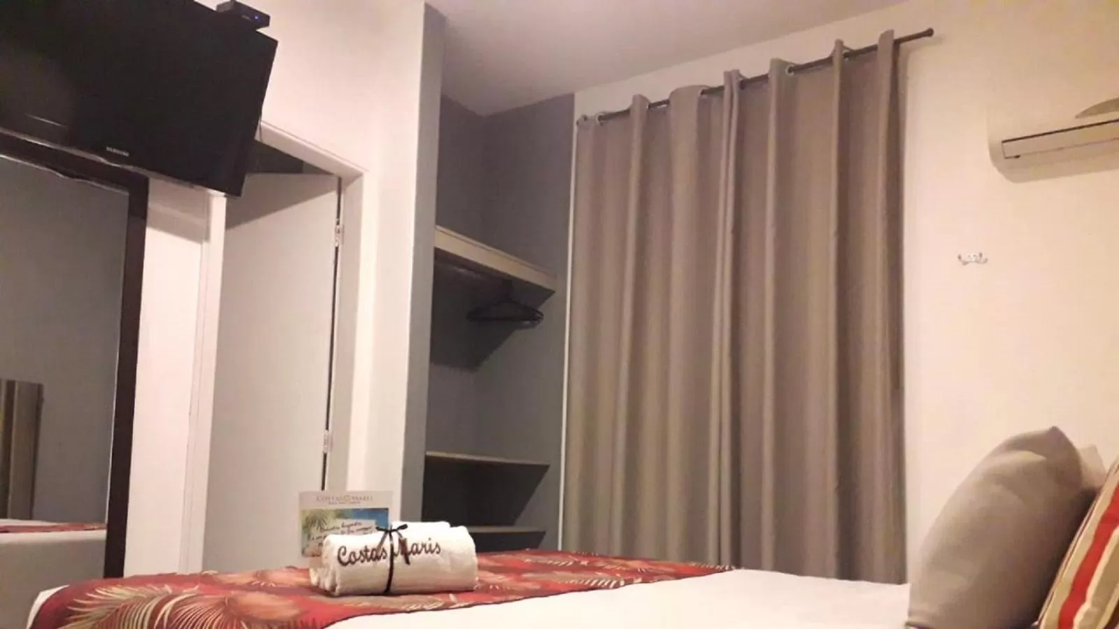 Bed in Costa Maris Beach Hotel Frente Mar