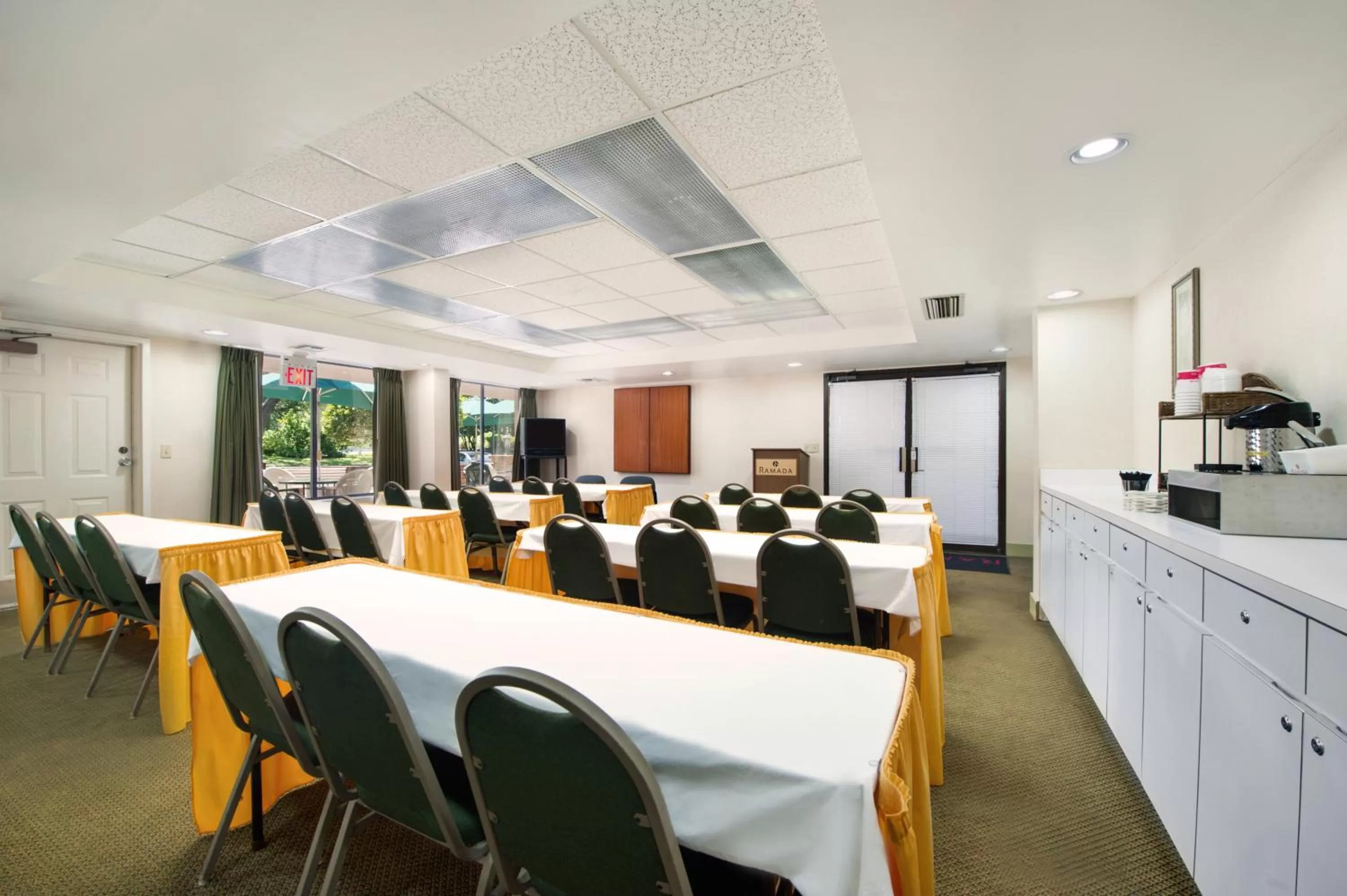 Day in Ramada by Wyndham Temple Terrace/Tampa North