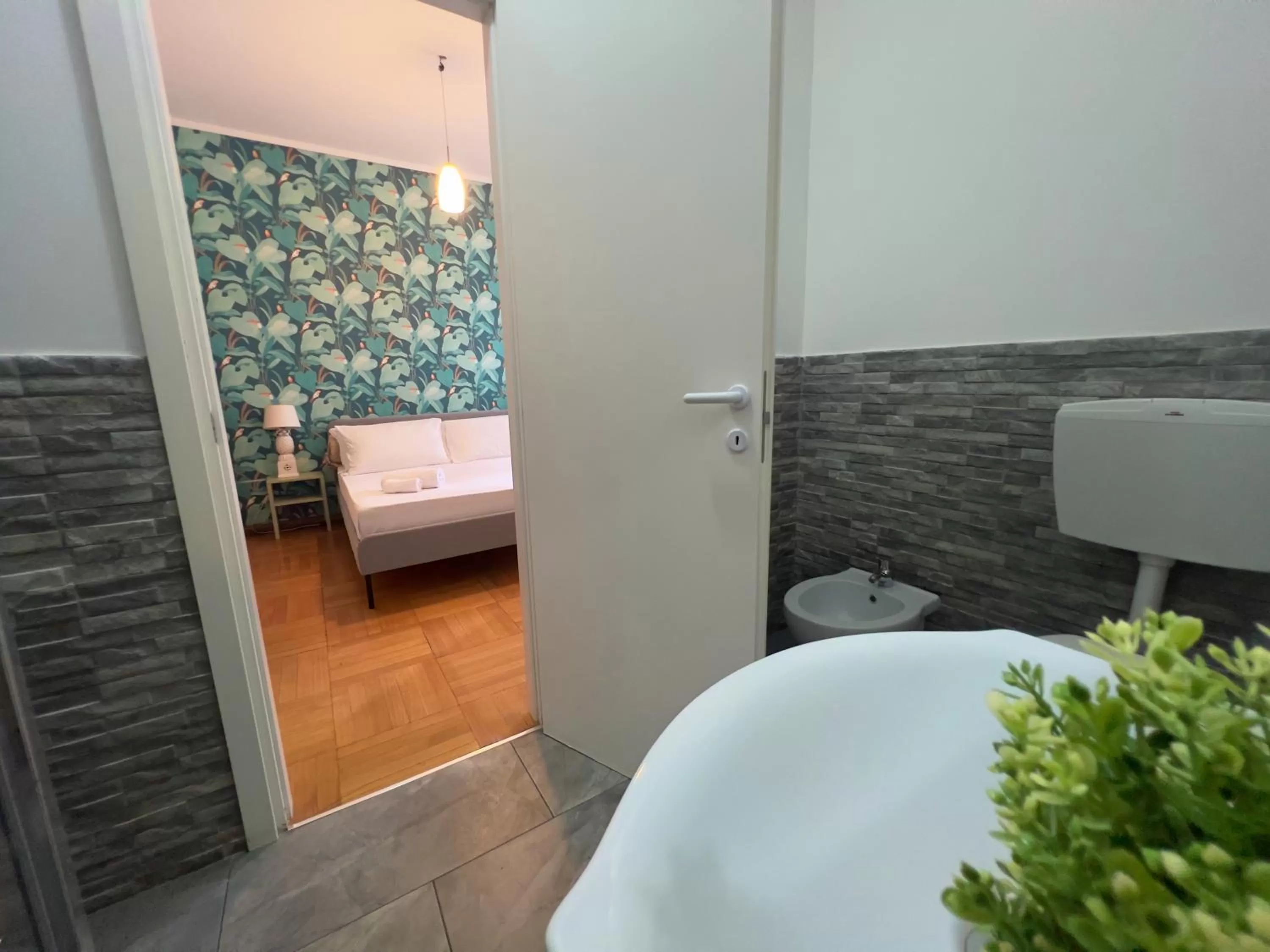 Bathroom in APPARTME Guest House Seveso 40
