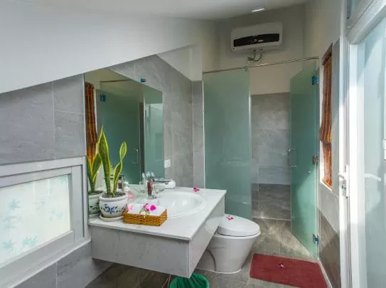 Bathroom in Peach House