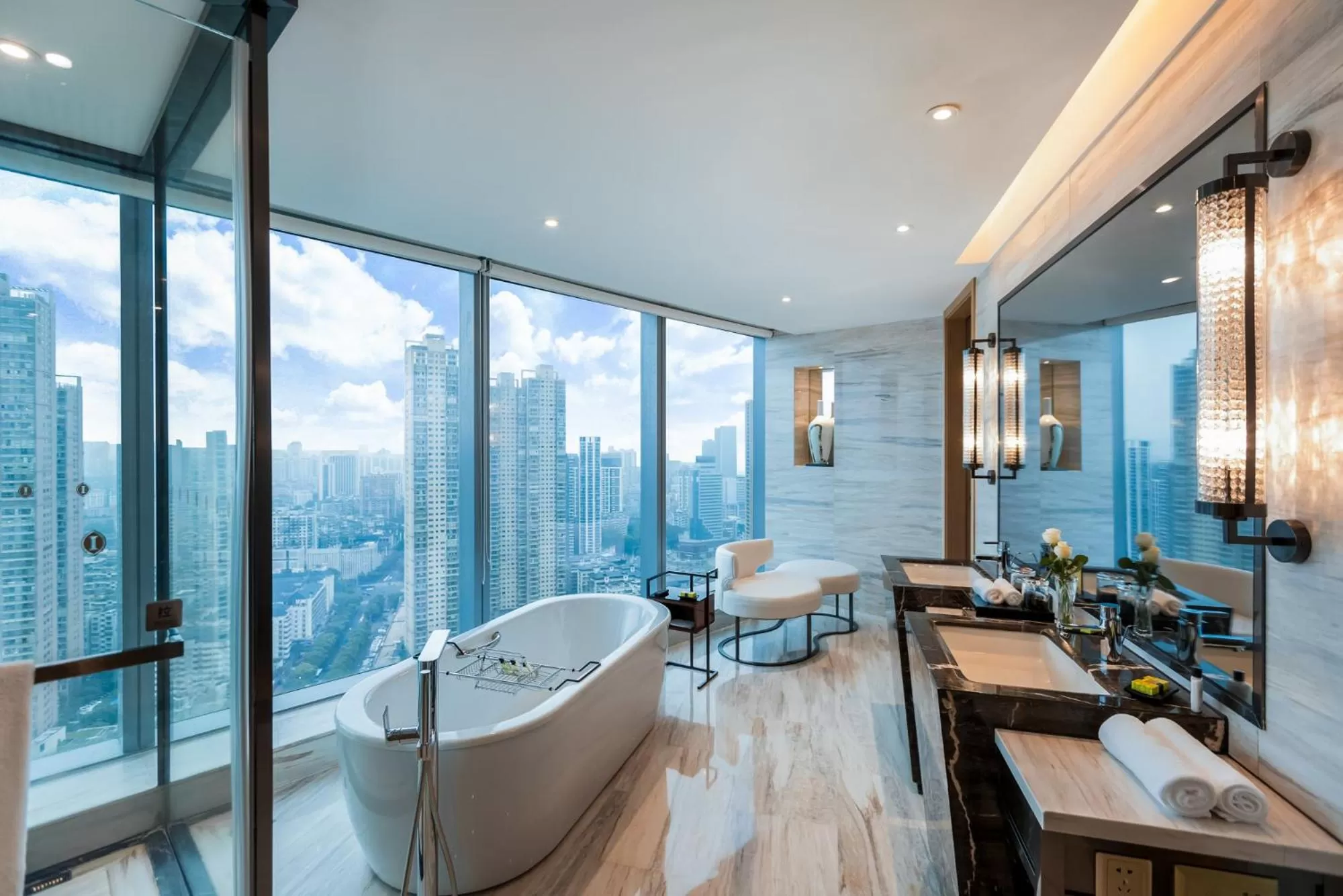 Hot Tub in InterContinental Fuzhou