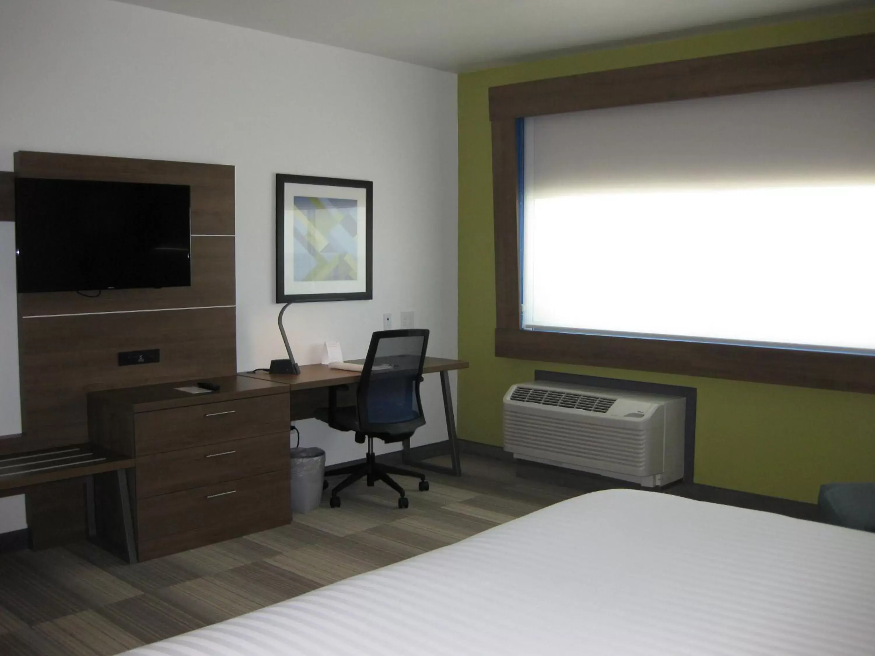 Standard Room in Holiday Inn Express & Suites - Houston NW - Cypress Grand Pky, an IHG Hotel Standard Room in Holiday Inn Express & Suites - Houston NW - Cypress Grand Pky, an IHG Hotel