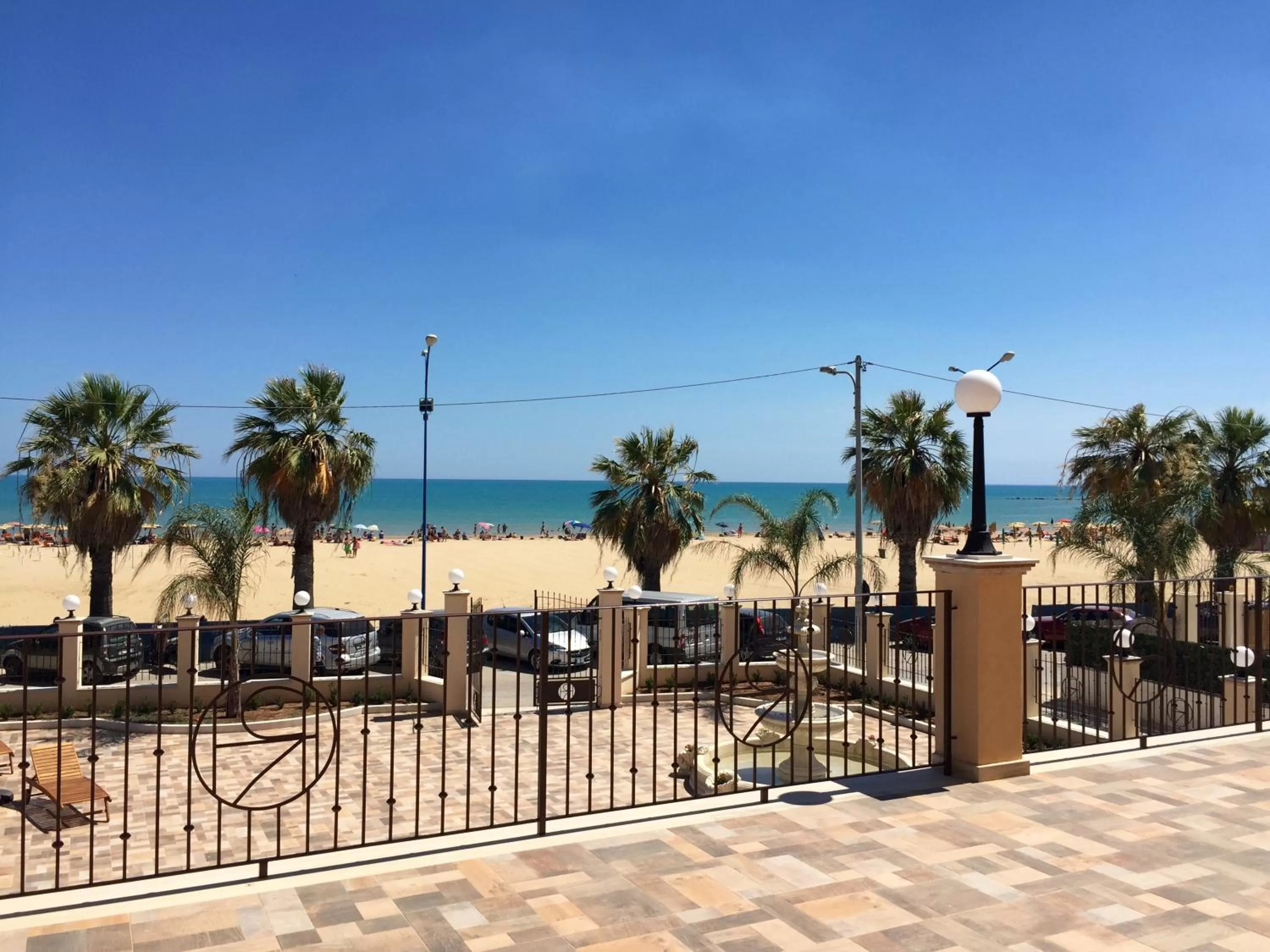 Facade/entrance in Hotel Riviera Palace