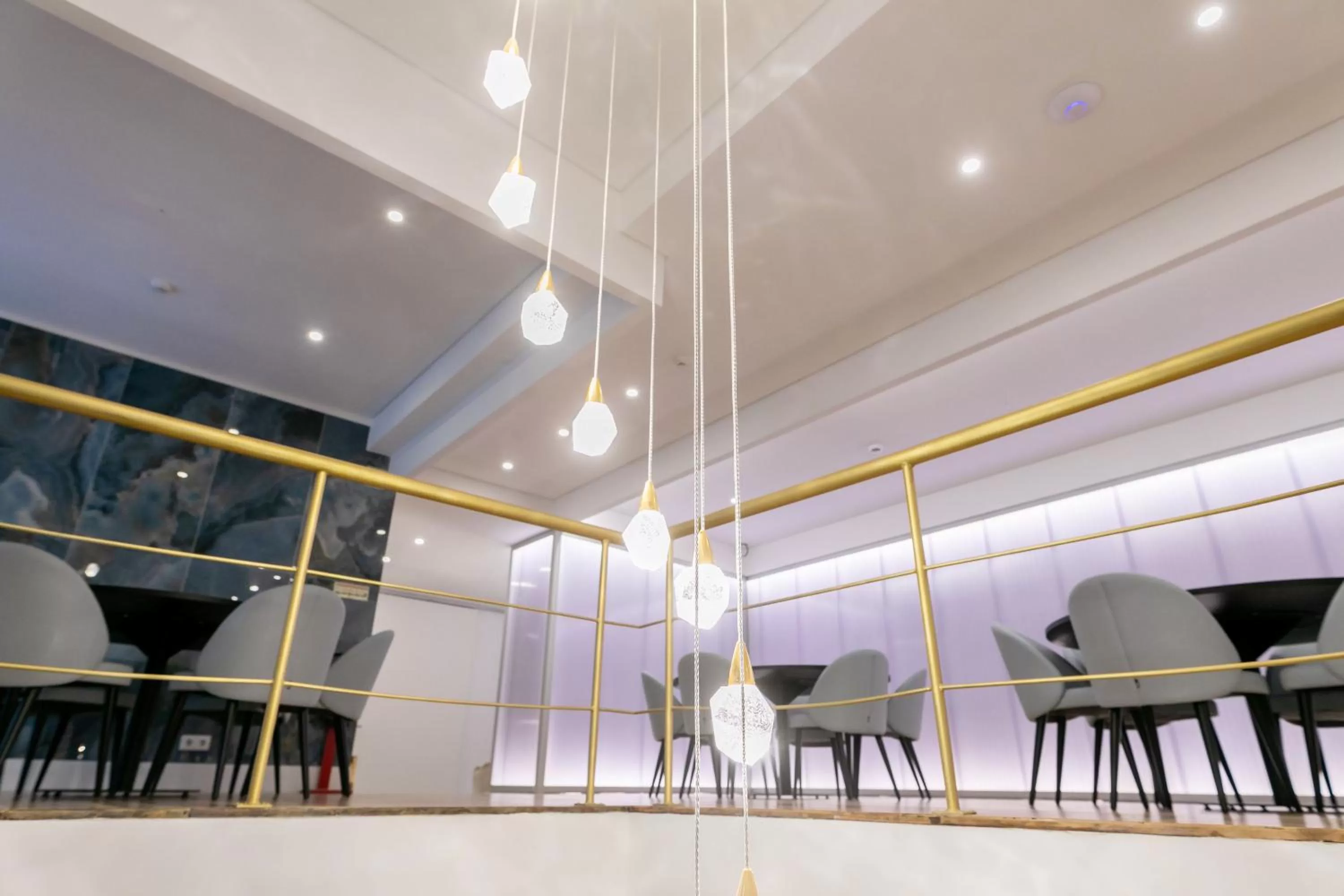 Seating area in Lisboa 85 Suites & Apartments by RIDAN Hotels