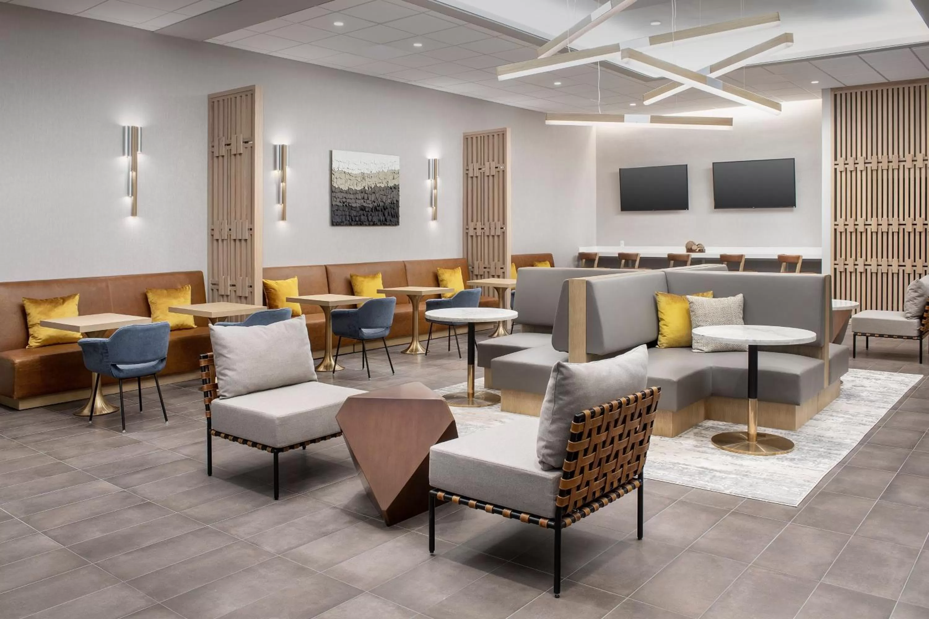 Lounge or bar in The Westin Dallas Fort Worth Airport
