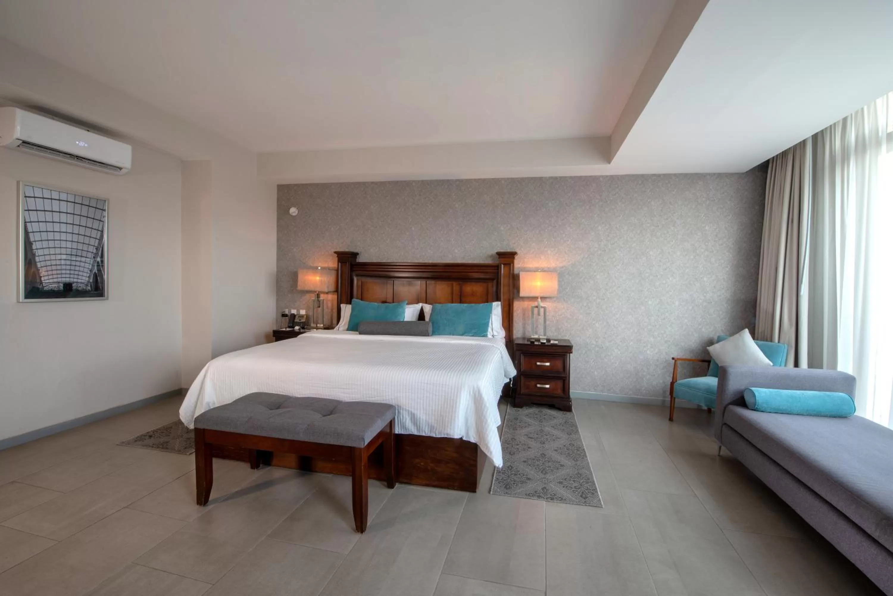 Bed in Gran Hotel Concordia San Luis Potosi