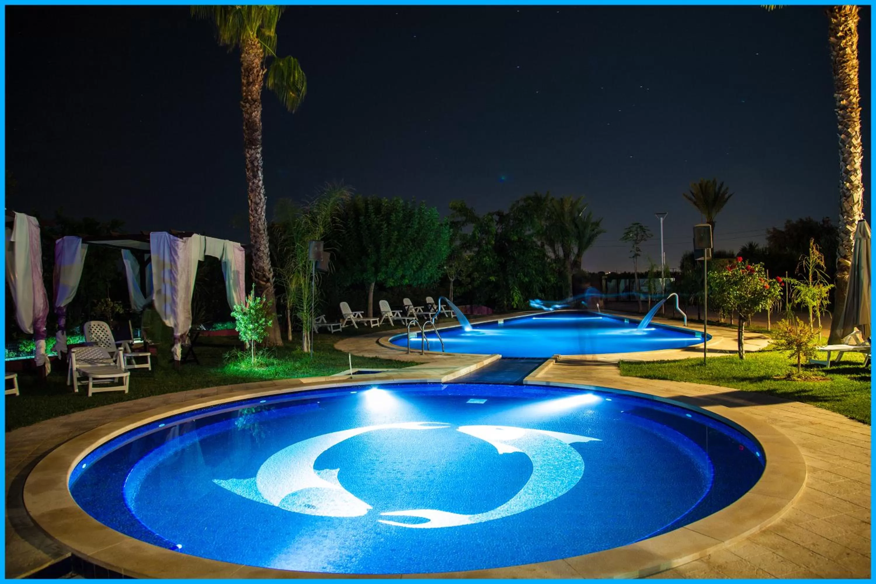 Swimming pool in Hotel Paclà