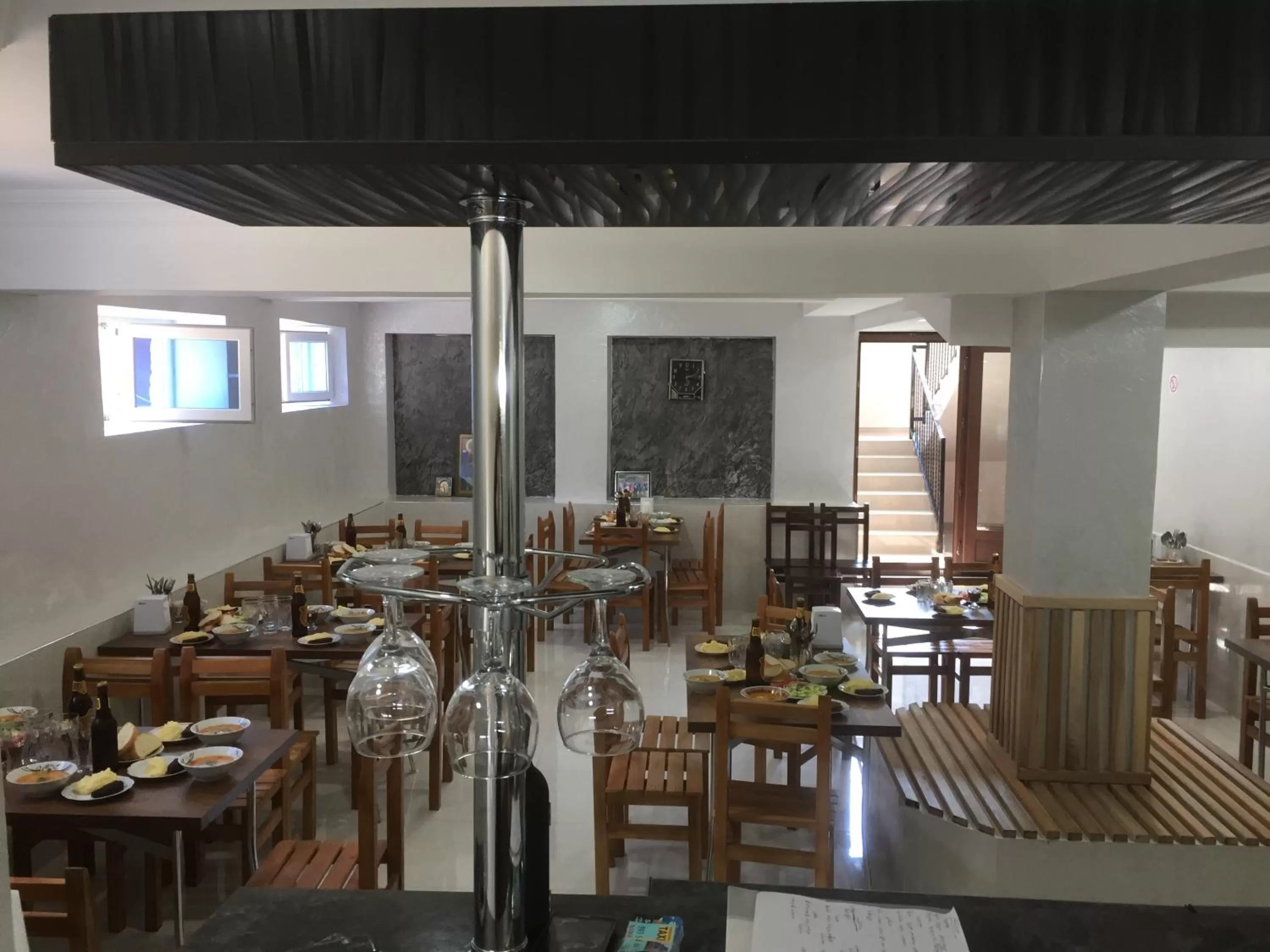 Restaurant/places to eat in Hotel Estonia Two