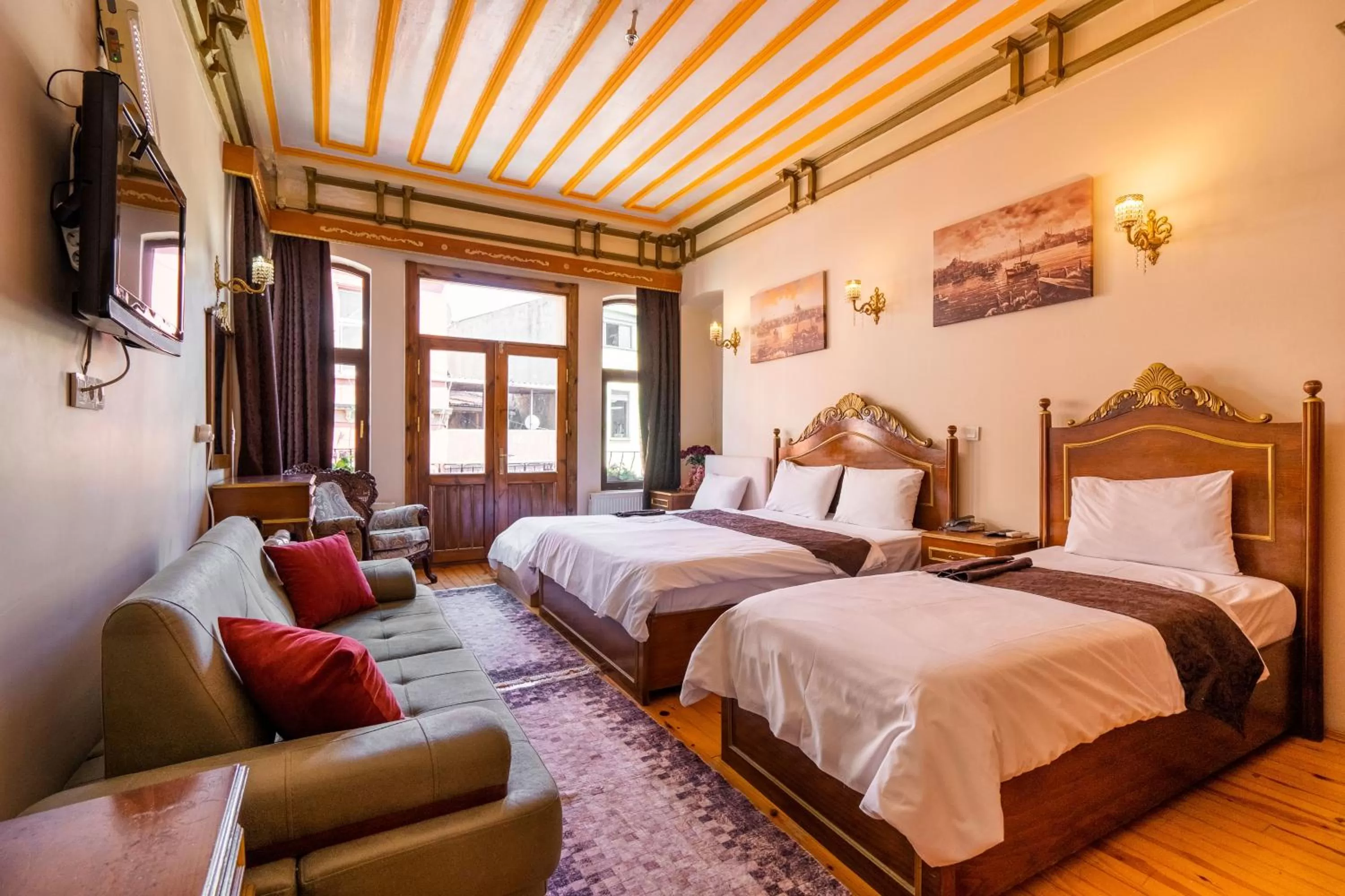 Bed in Gedikpasa Family