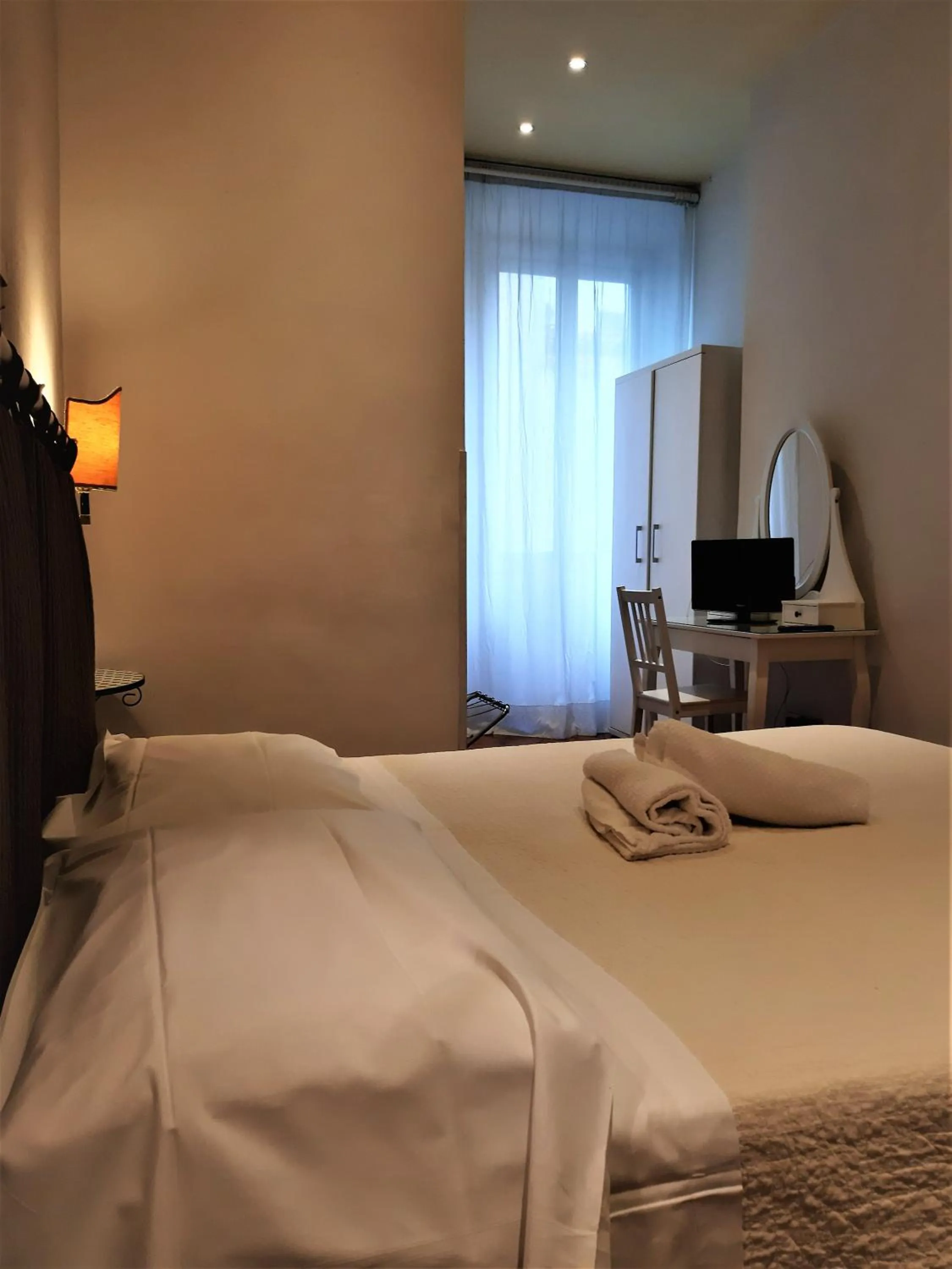 Bed in Hotel Victoria