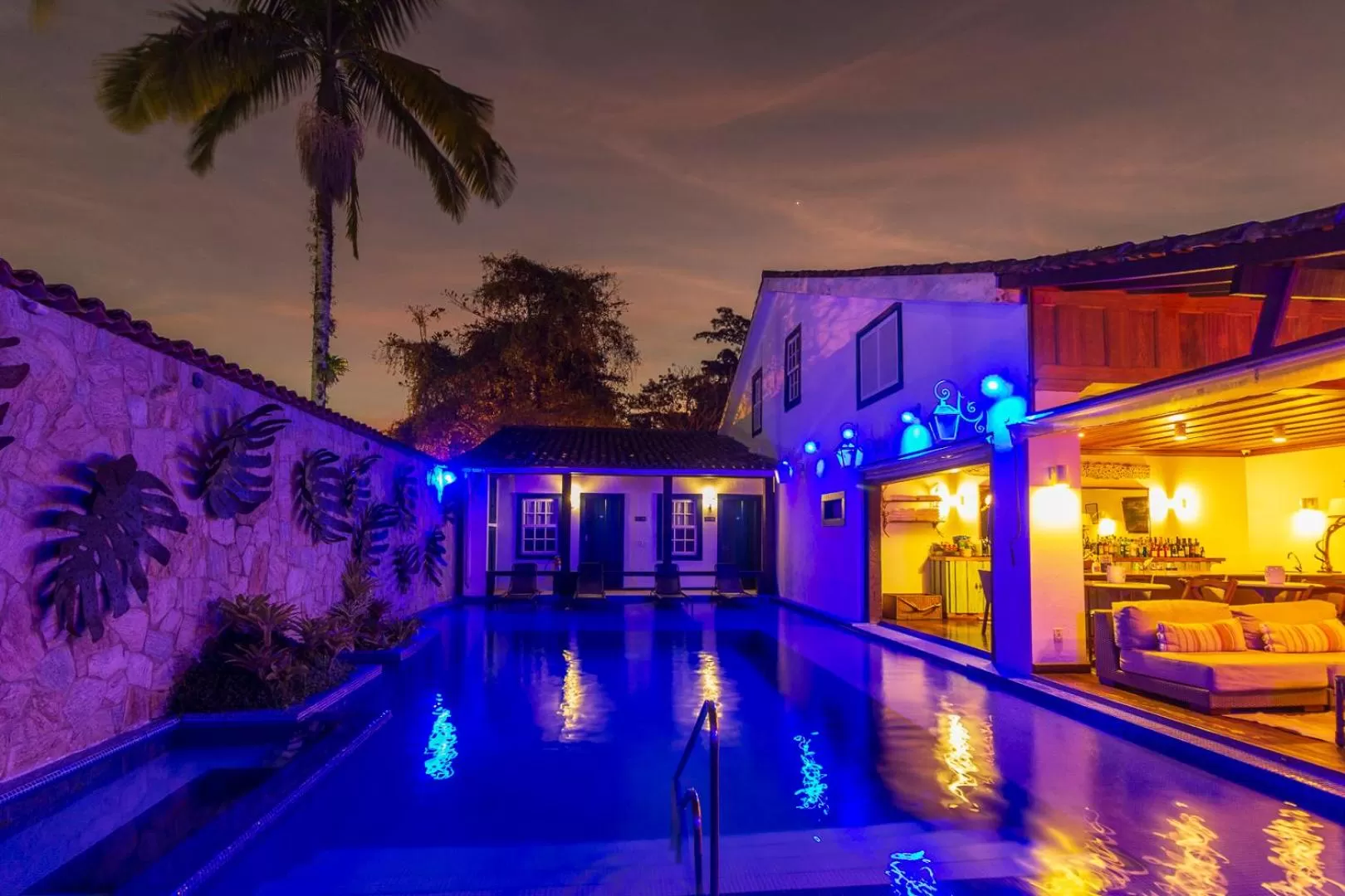 Swimming pool in Pousada Porto Imperial