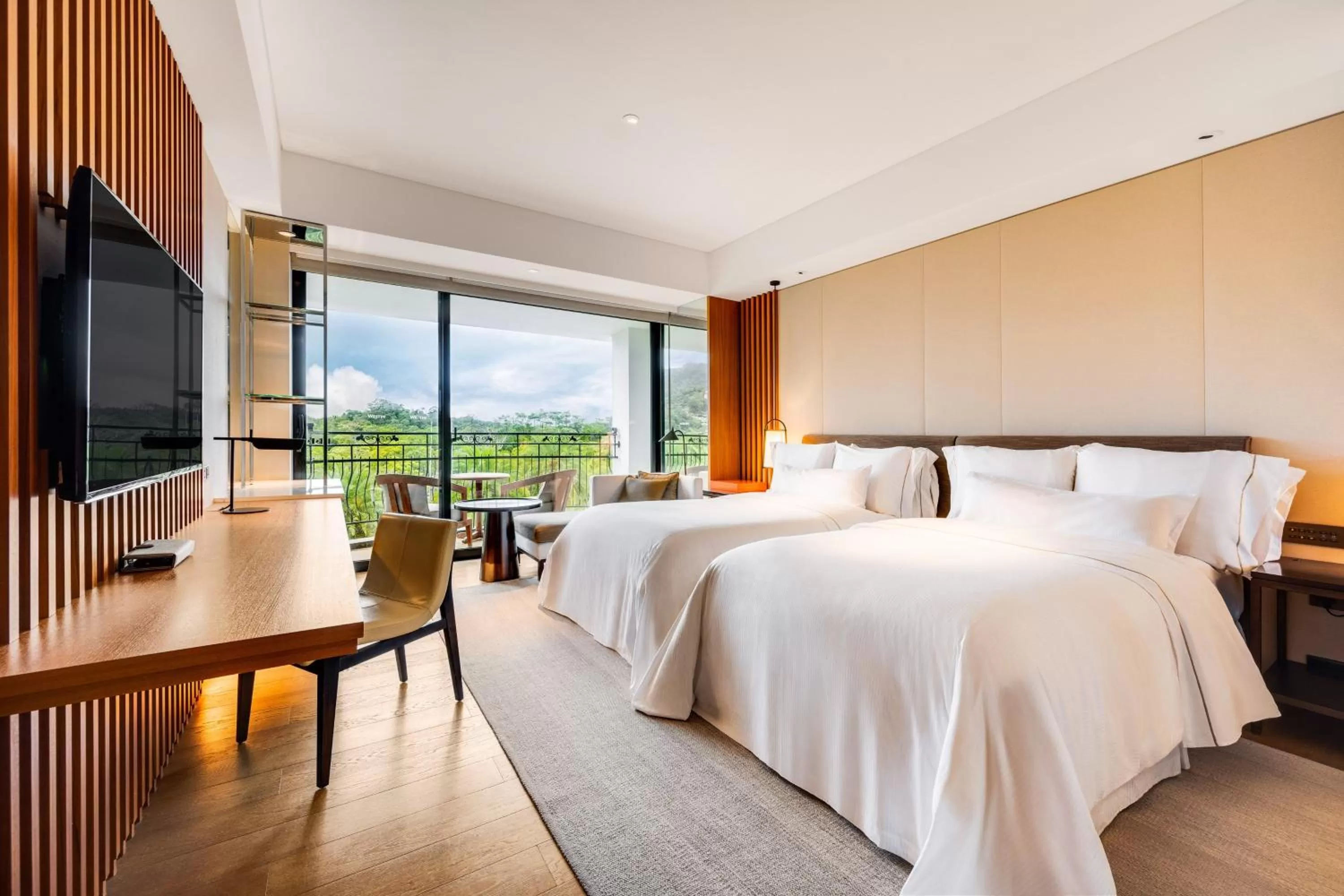 Photo of the whole room, Bed in The Westin Tashee Resort, Taoyuan