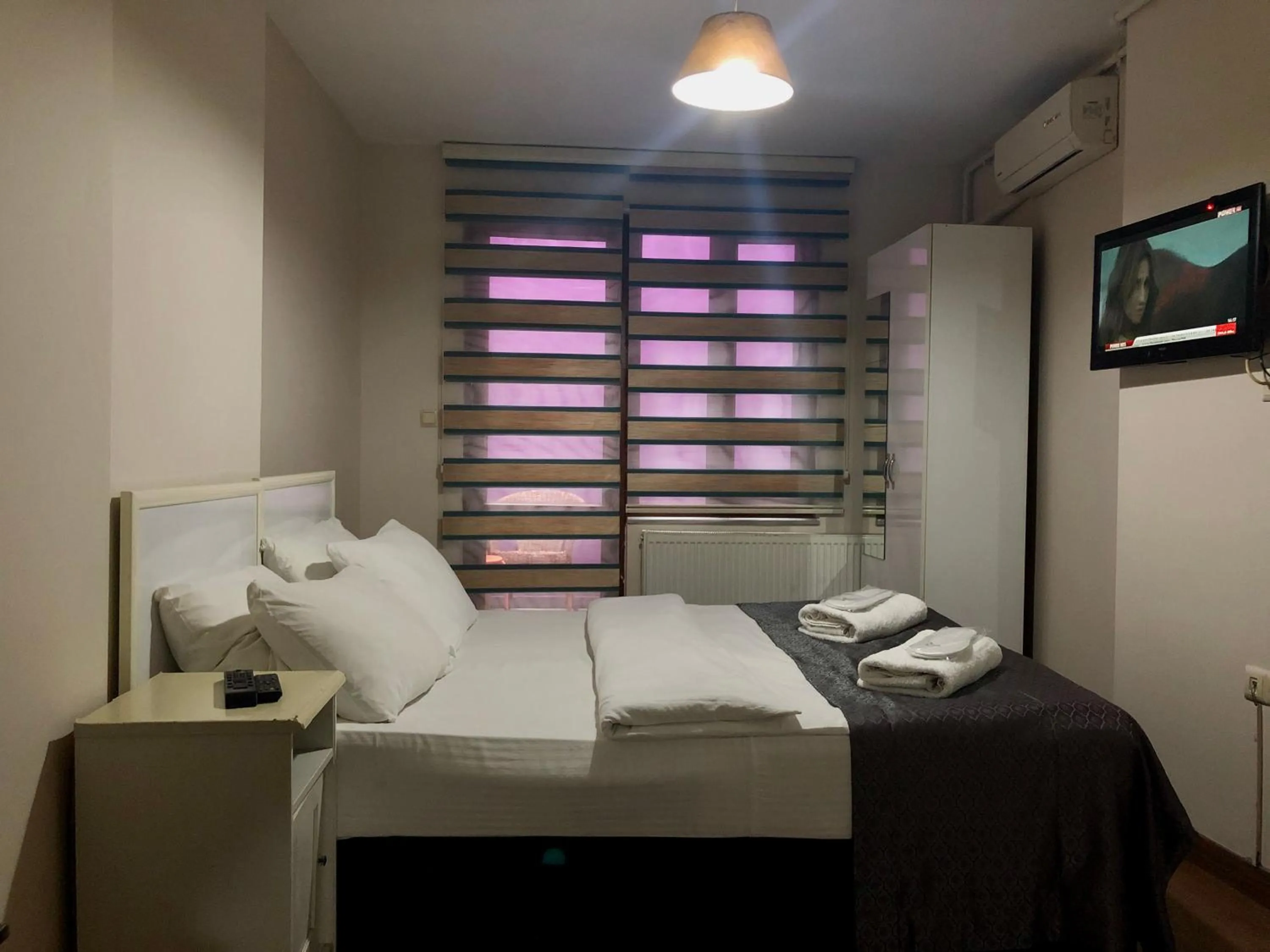 Photo of the whole room, Bed in Centre Suites Taksim