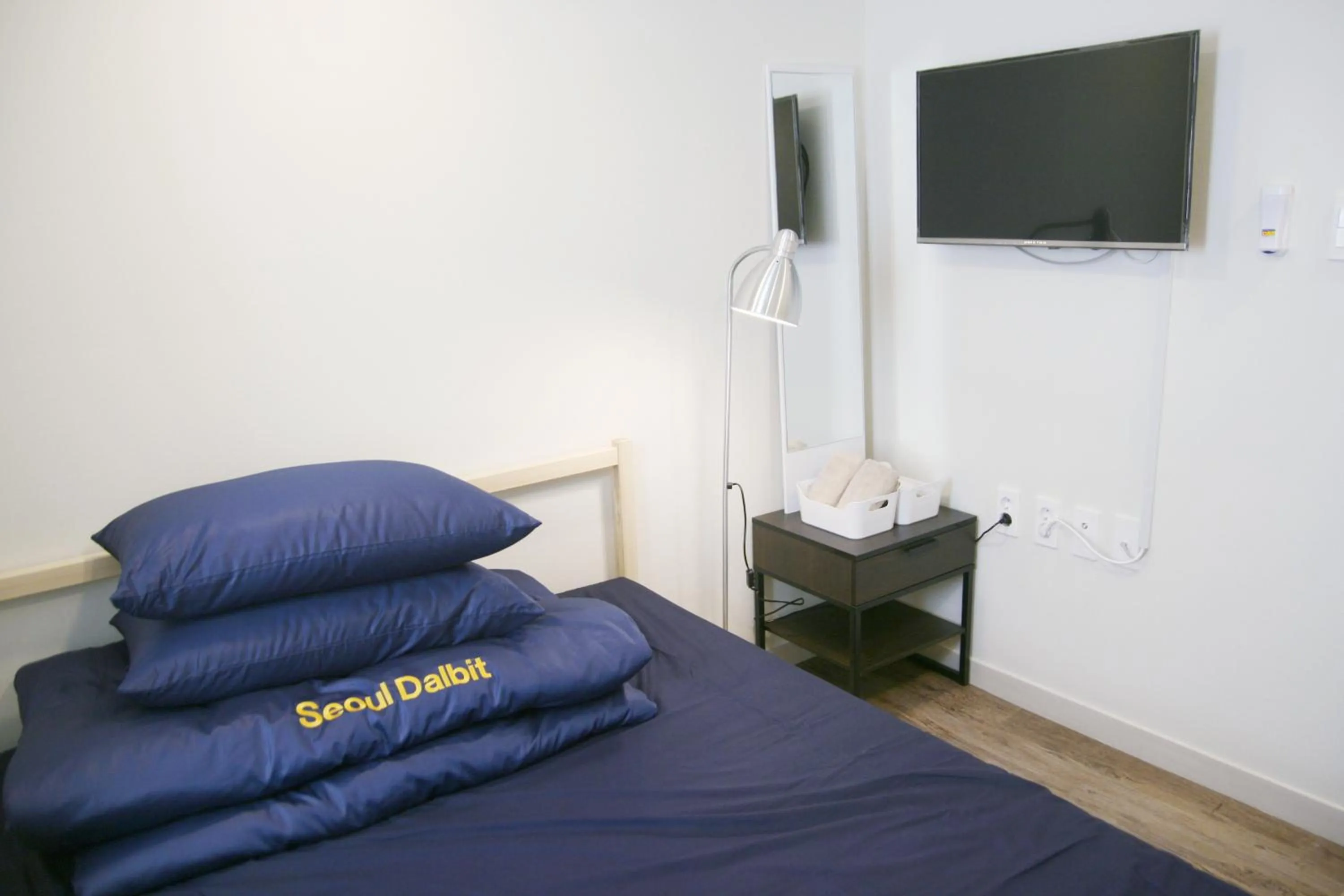 Bedroom, Bed in Seoul Dalbit Dongdaemun Guesthouse