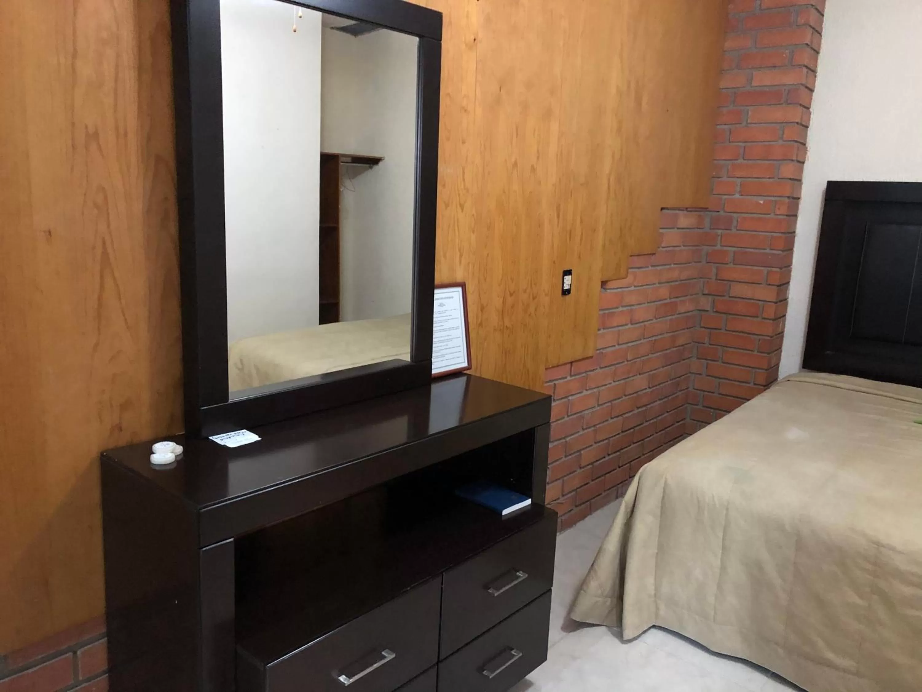 Bedroom, Bed in Hotel María Elena