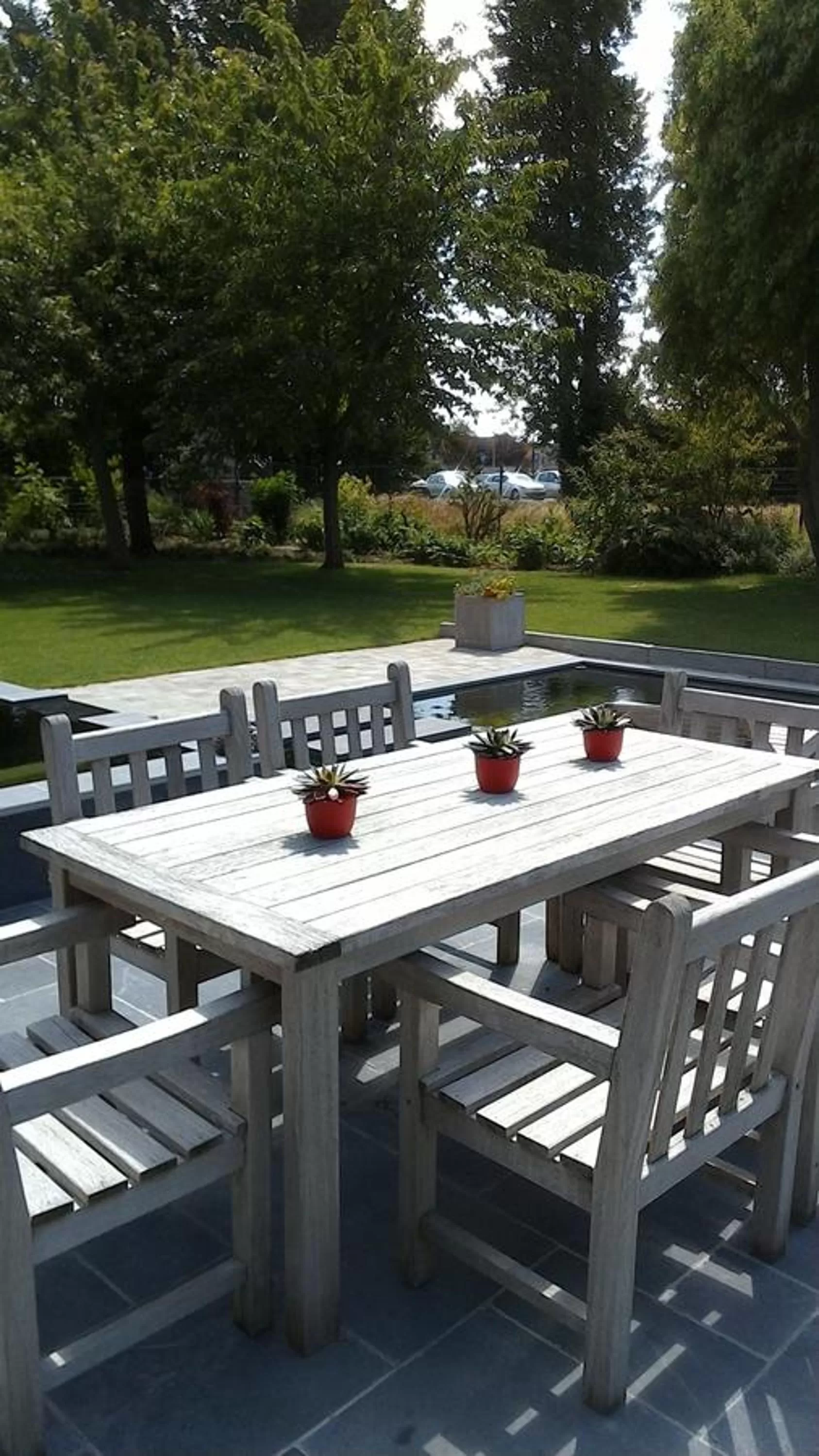 Garden in Ateljee Devlaux