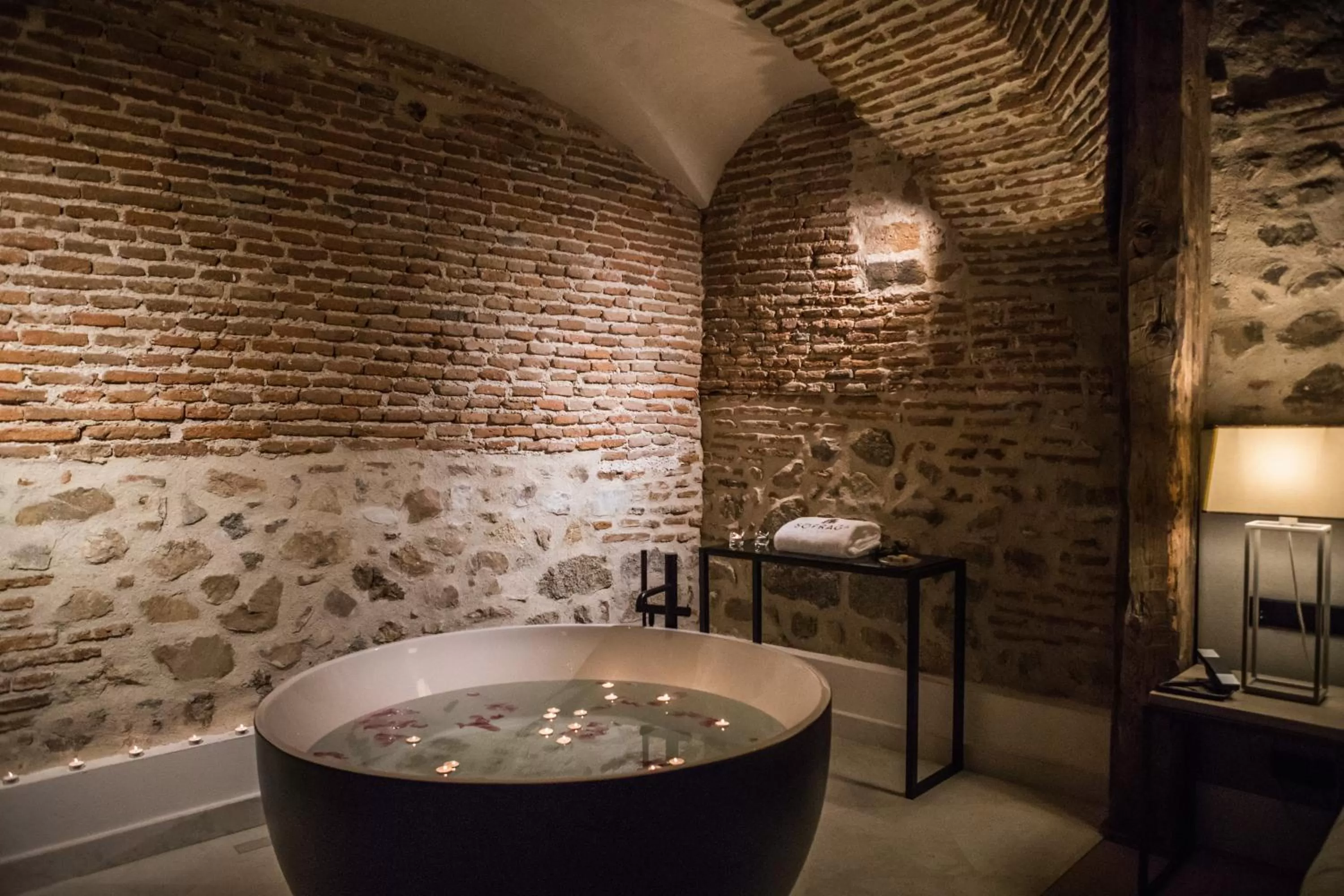 Bedroom in Sofraga Palacio