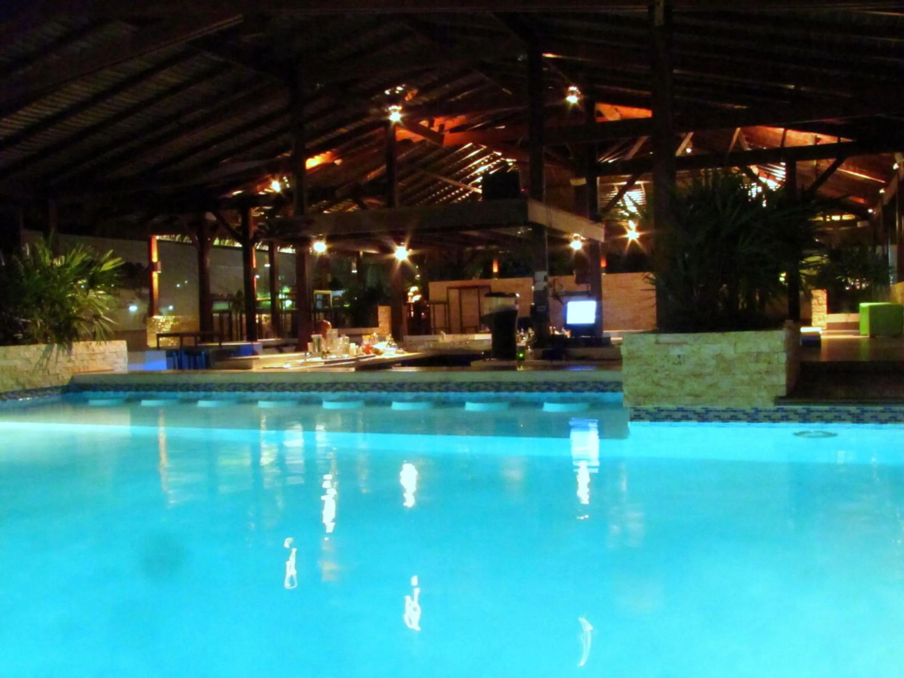 Swimming pool in Trupial Hotel & Casino