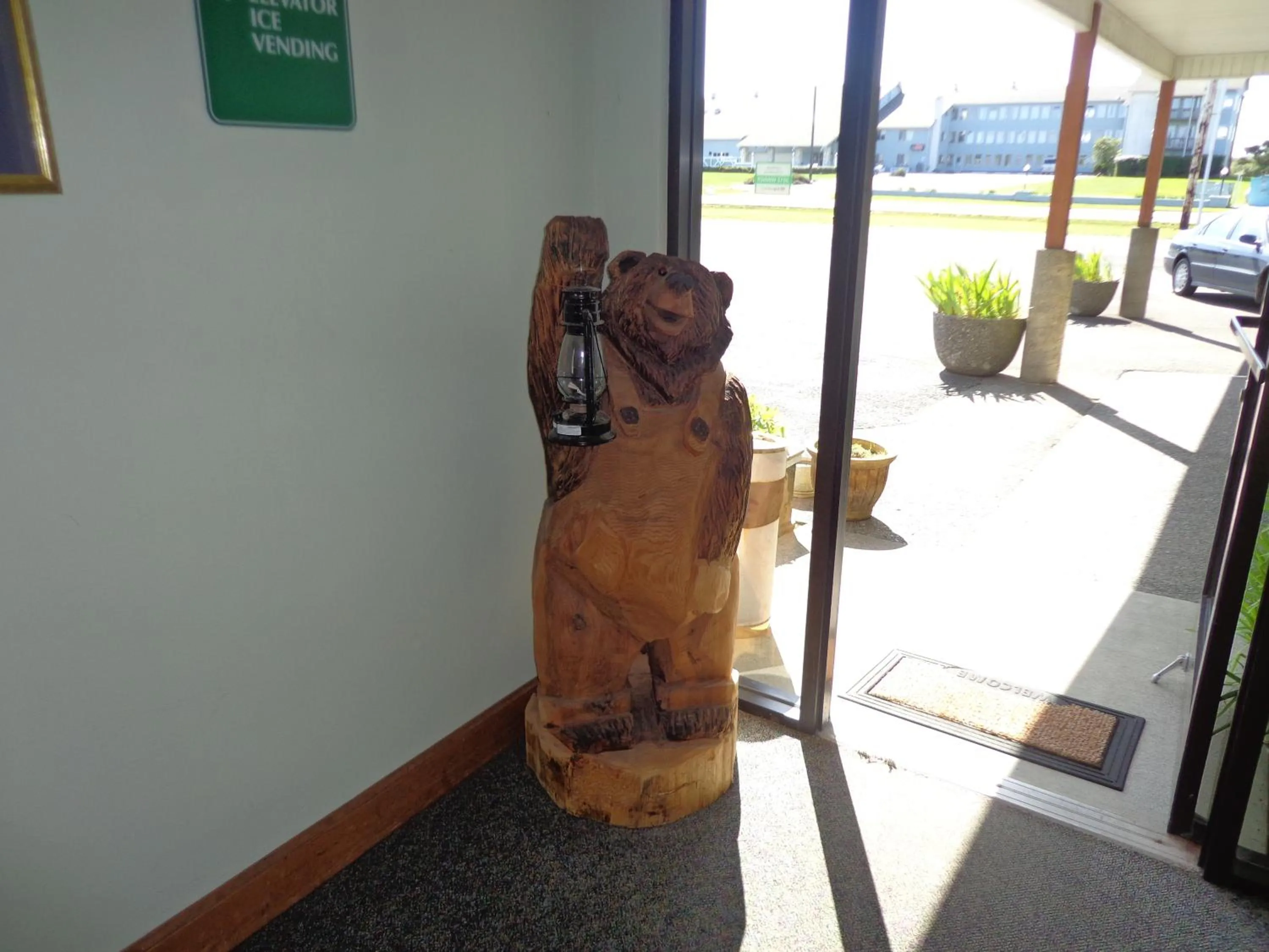 Facade/entrance in Ocean Shores Inn & Suites