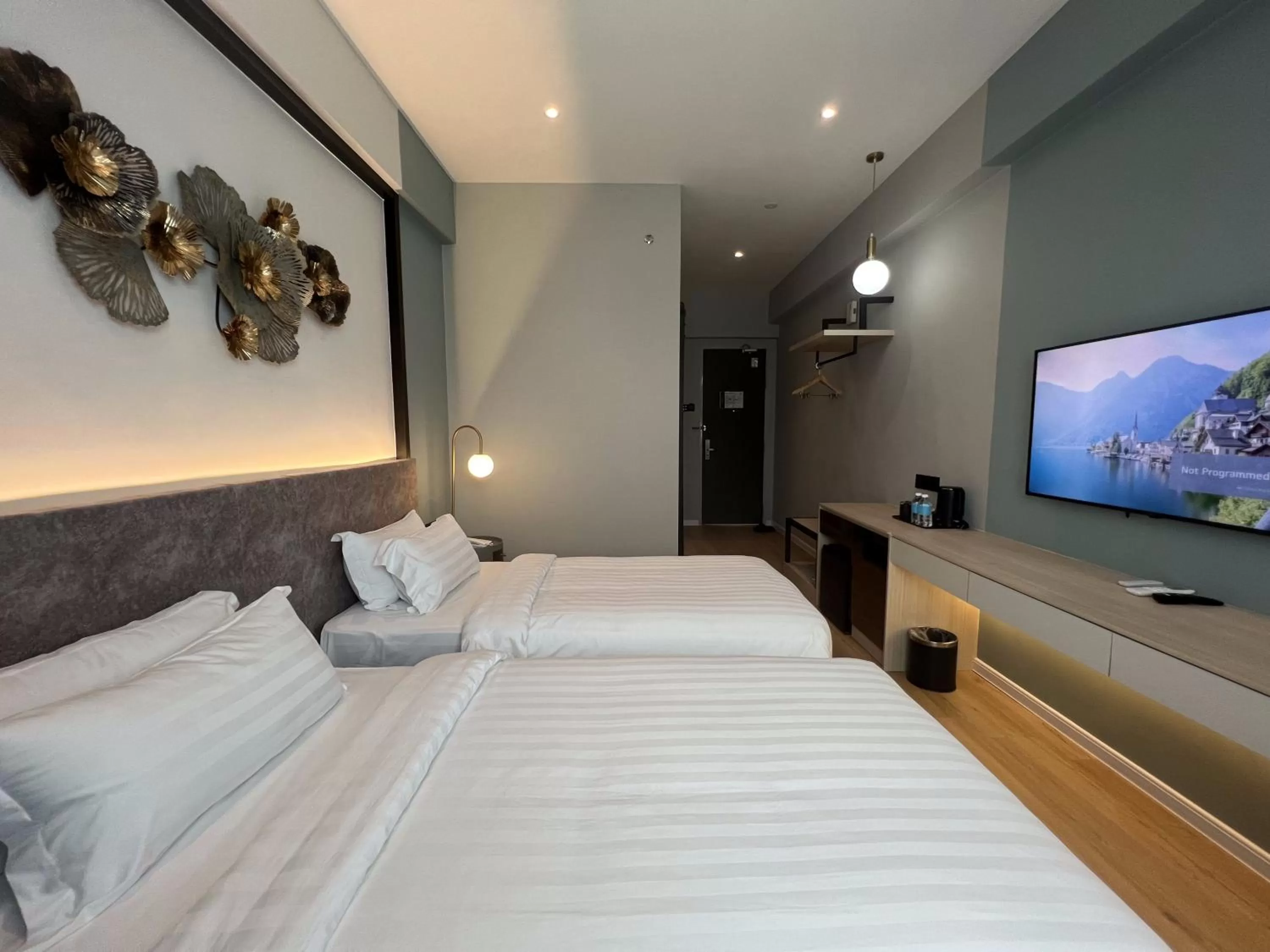 Bedroom, Bed in FUHOTEL