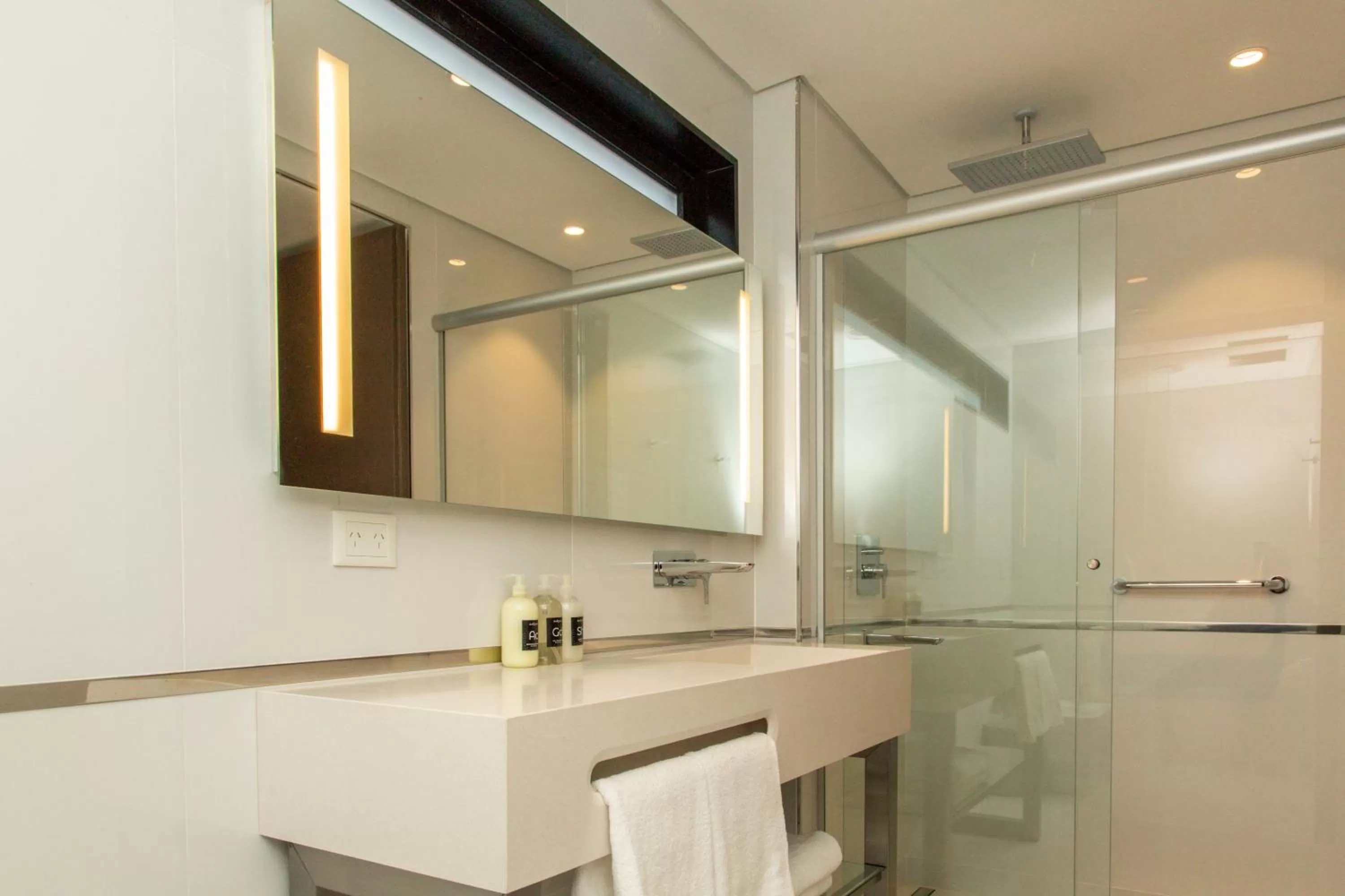 Bathroom in Dazzler by Wyndham La Plata