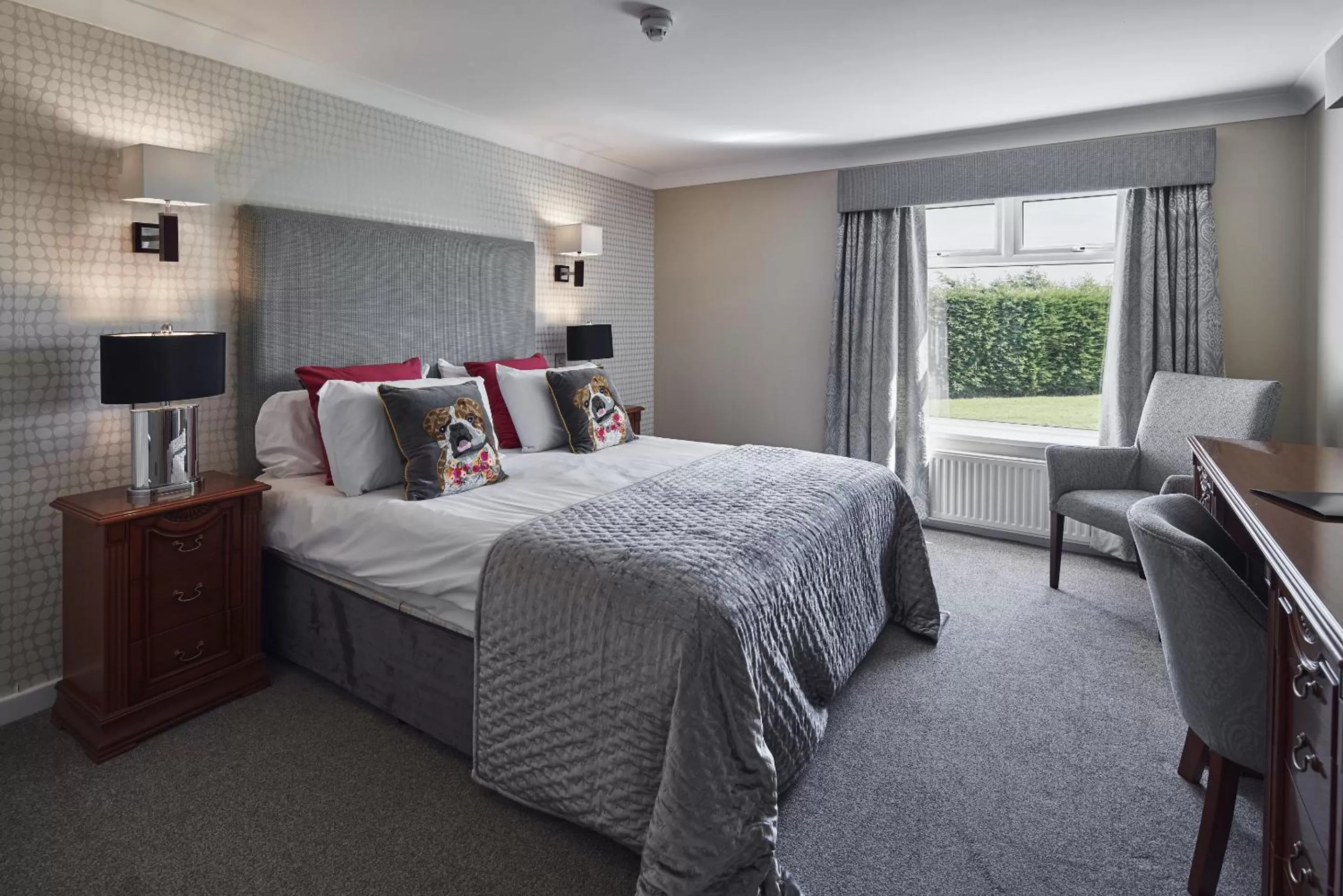 Bedroom, Bed in The Pyewipe