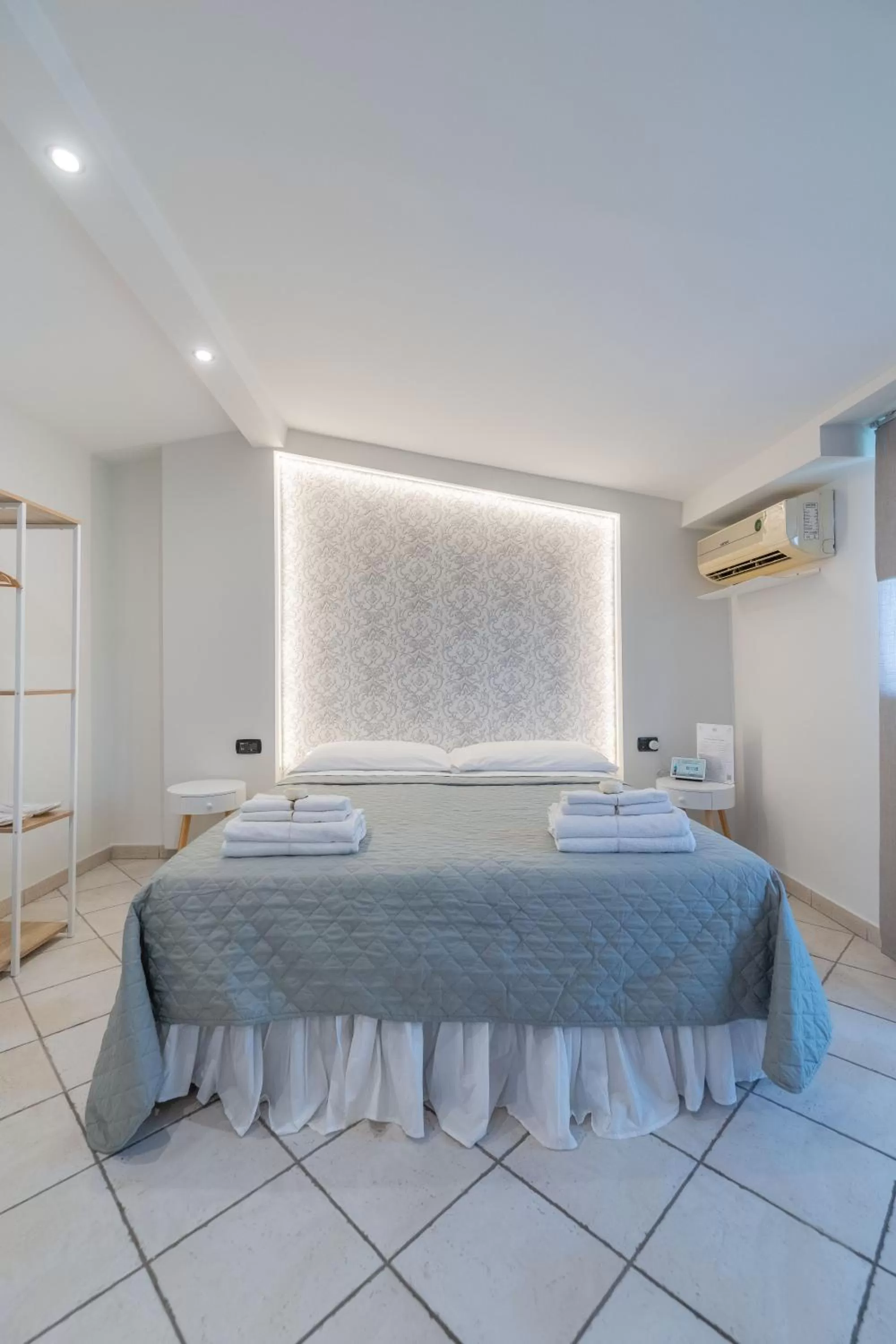 Bed in Villa Rocla guest house Pompei