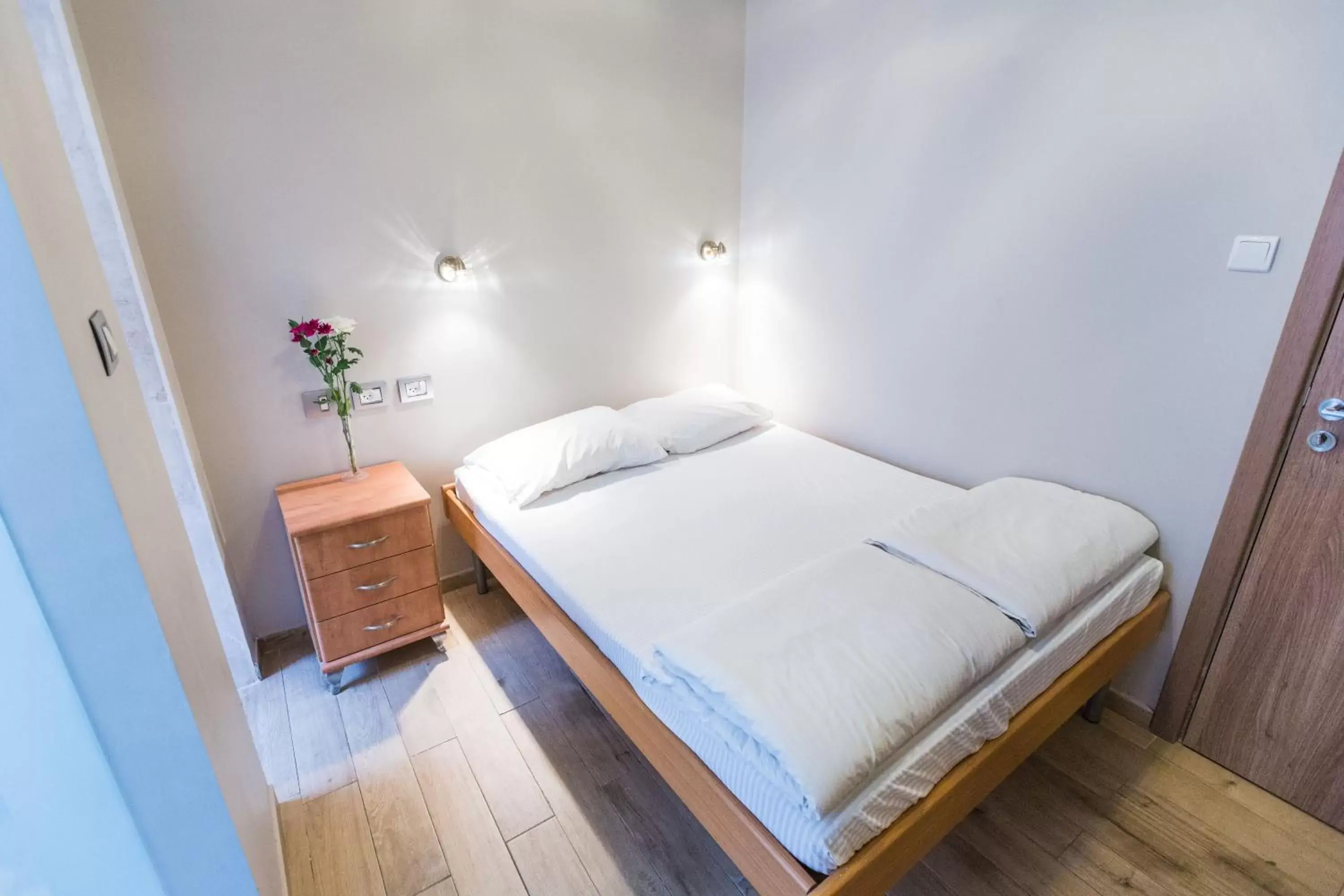 Budget Double Room in Kaplan Hotel Budget Double Room in Kaplan Hotel