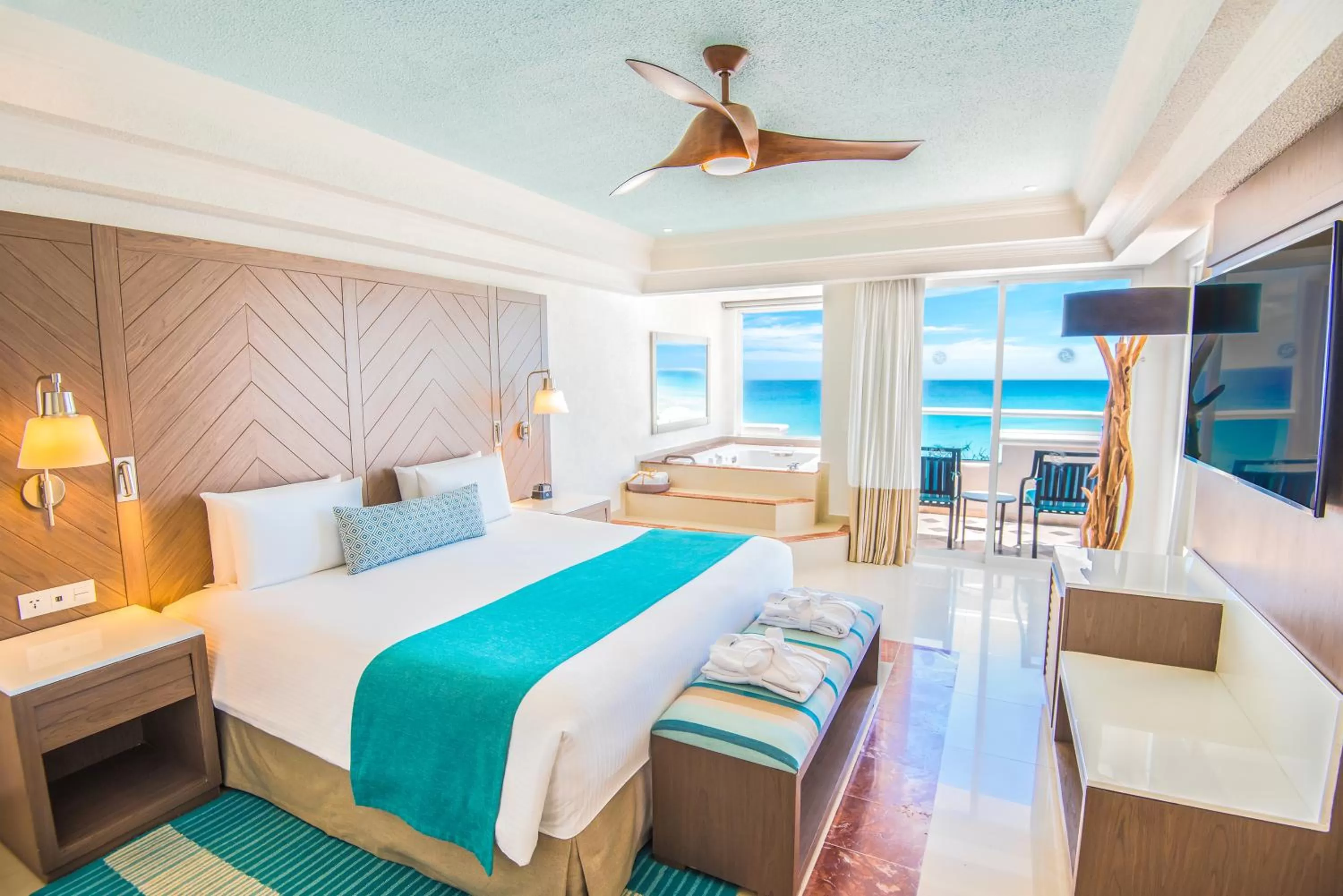 Bedroom, Bed in Sunscape Cancun All-Inclusive Resort & Spa by Hyatt