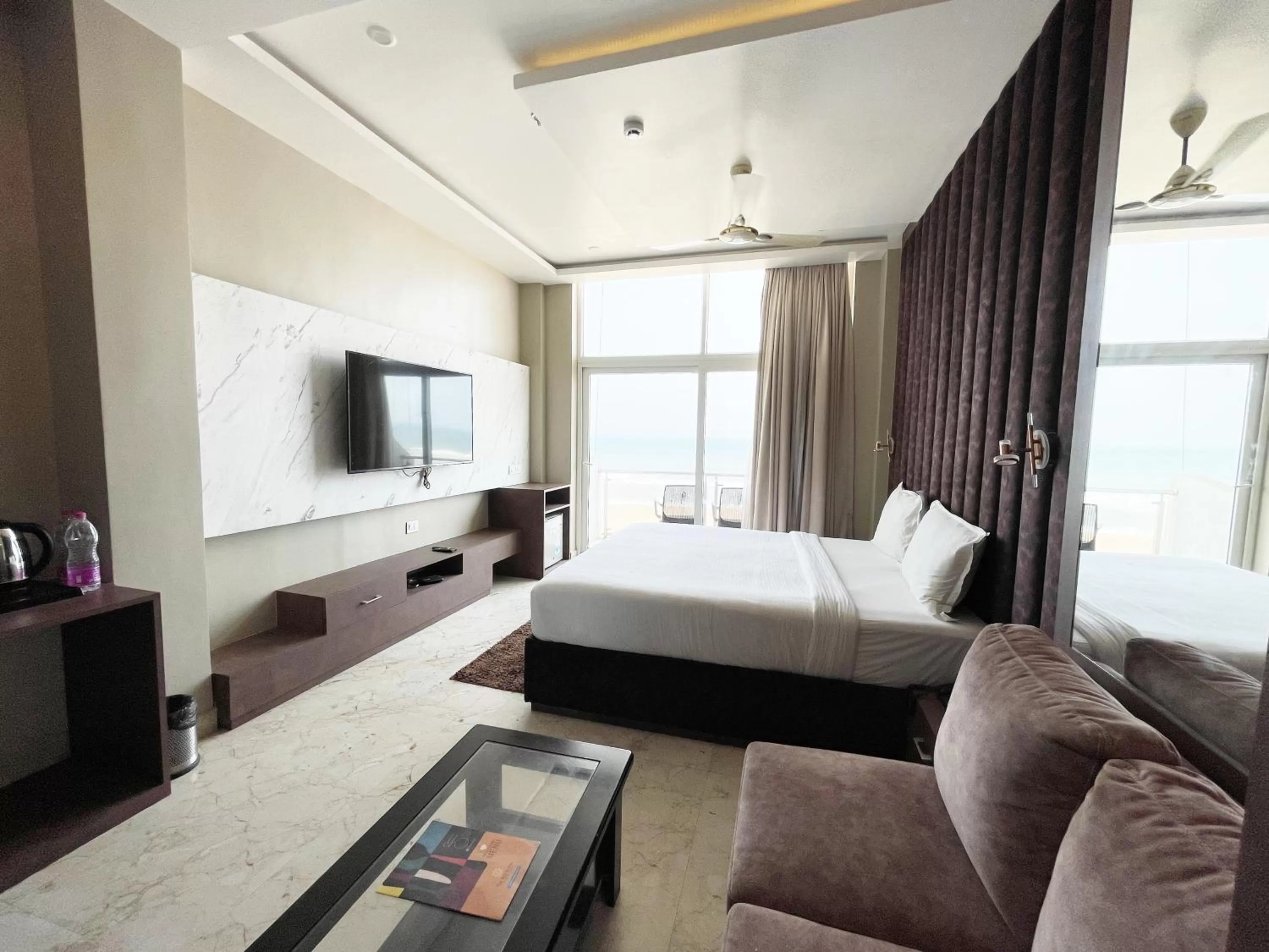 Hotel TBS sea view ! Puri