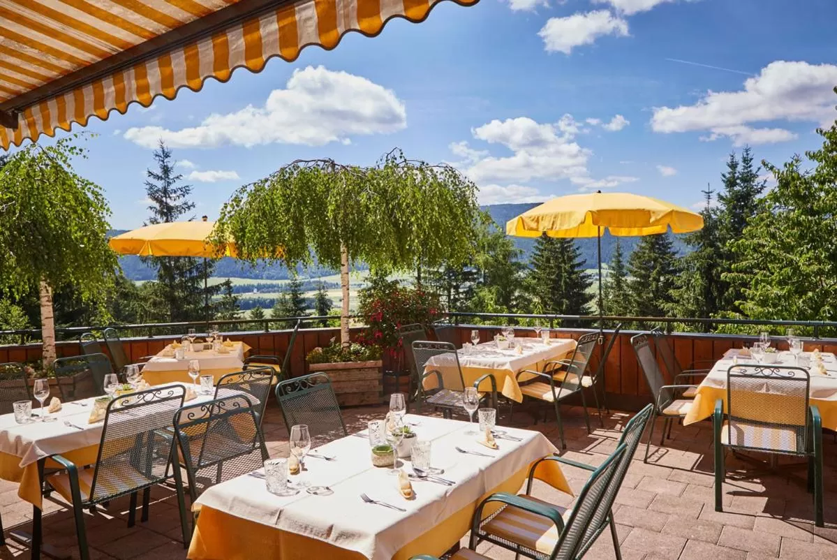 Restaurant/Places to Eat in Hotel Häuserl im Wald