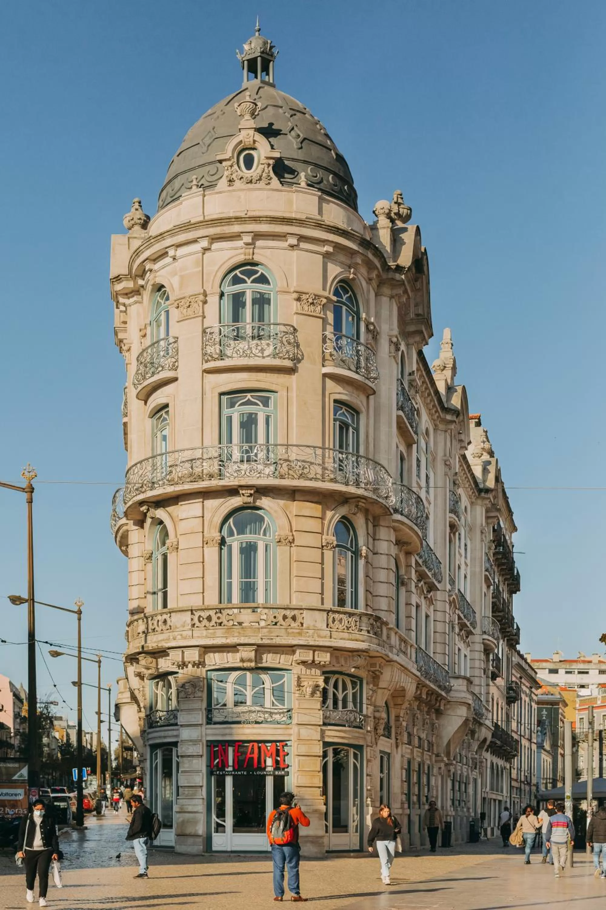 Facade/entrance in 1908 Lisboa Hotel