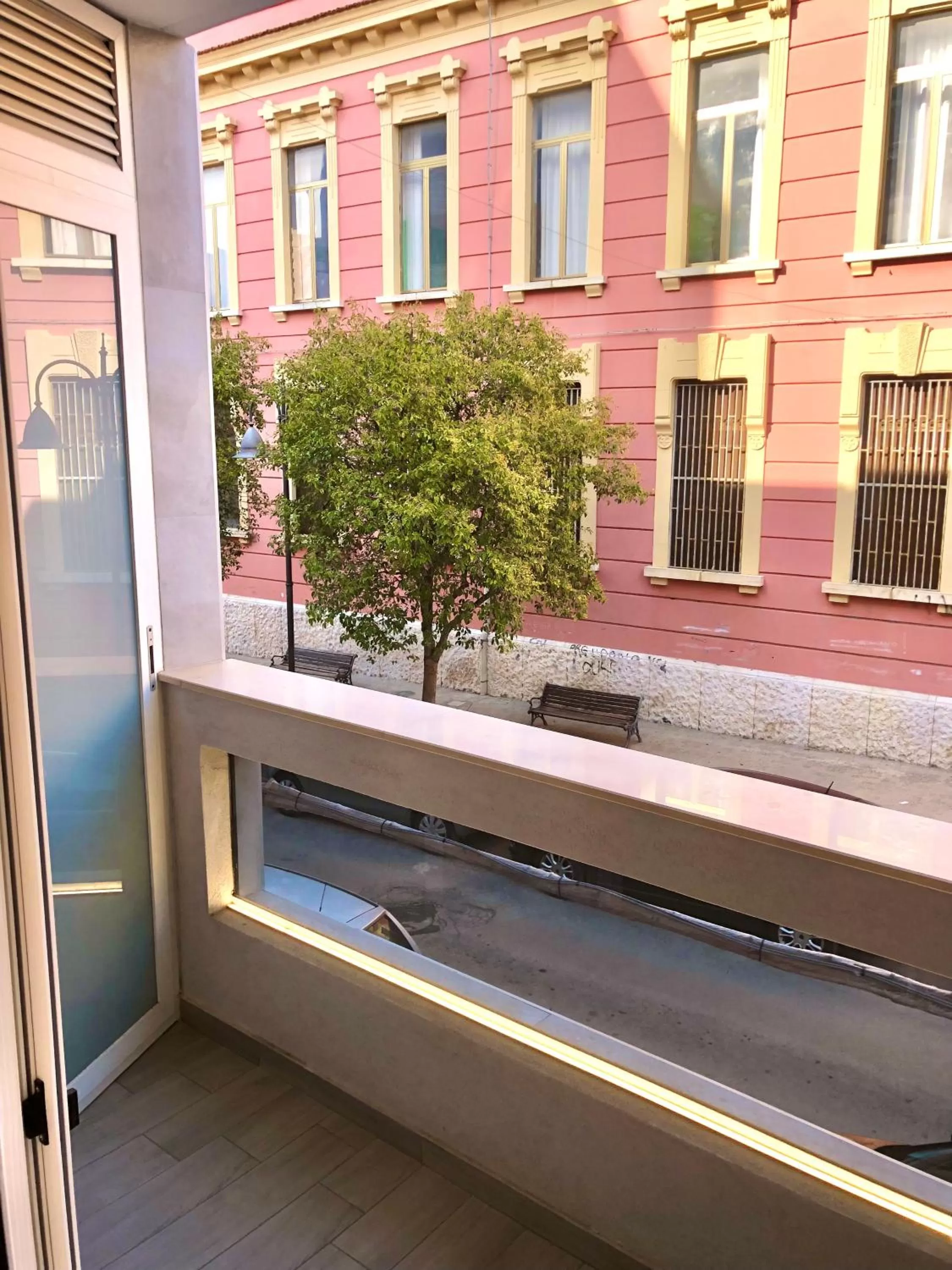 Balcony/Terrace in B&B Elles con parcheggio interno