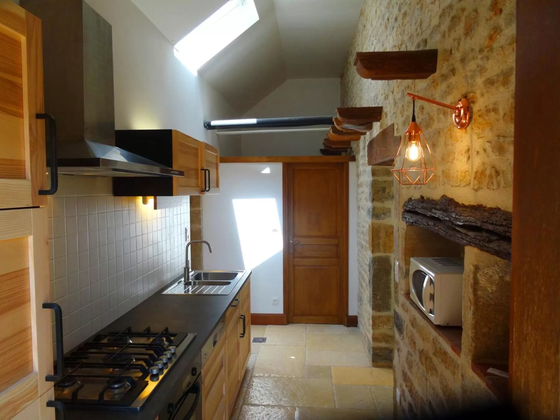 Kitchen or kitchenette in Jardin des Sens, la Rente d'Eguilly