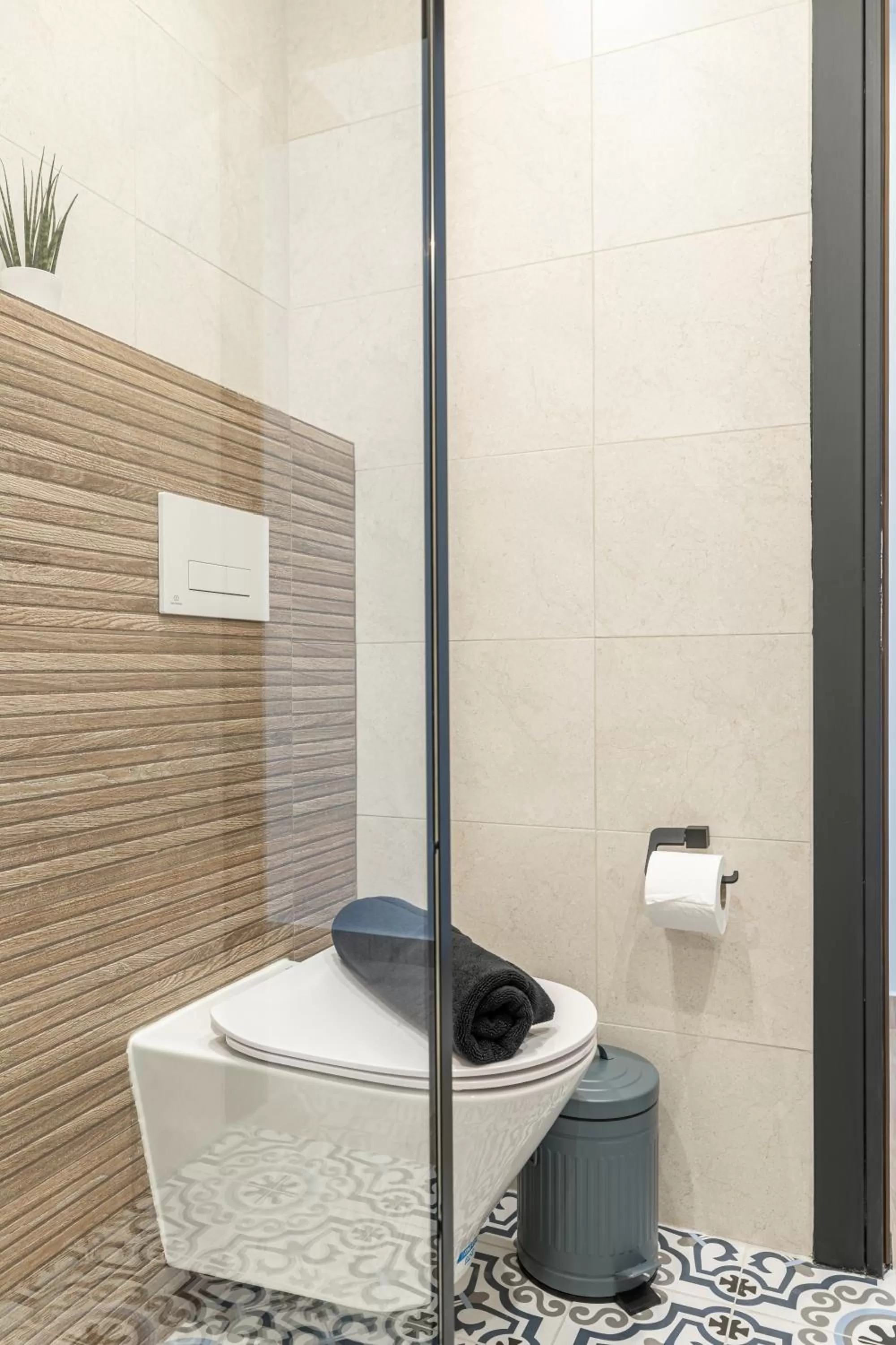 Bathroom in Ermoo Athens Modern Living