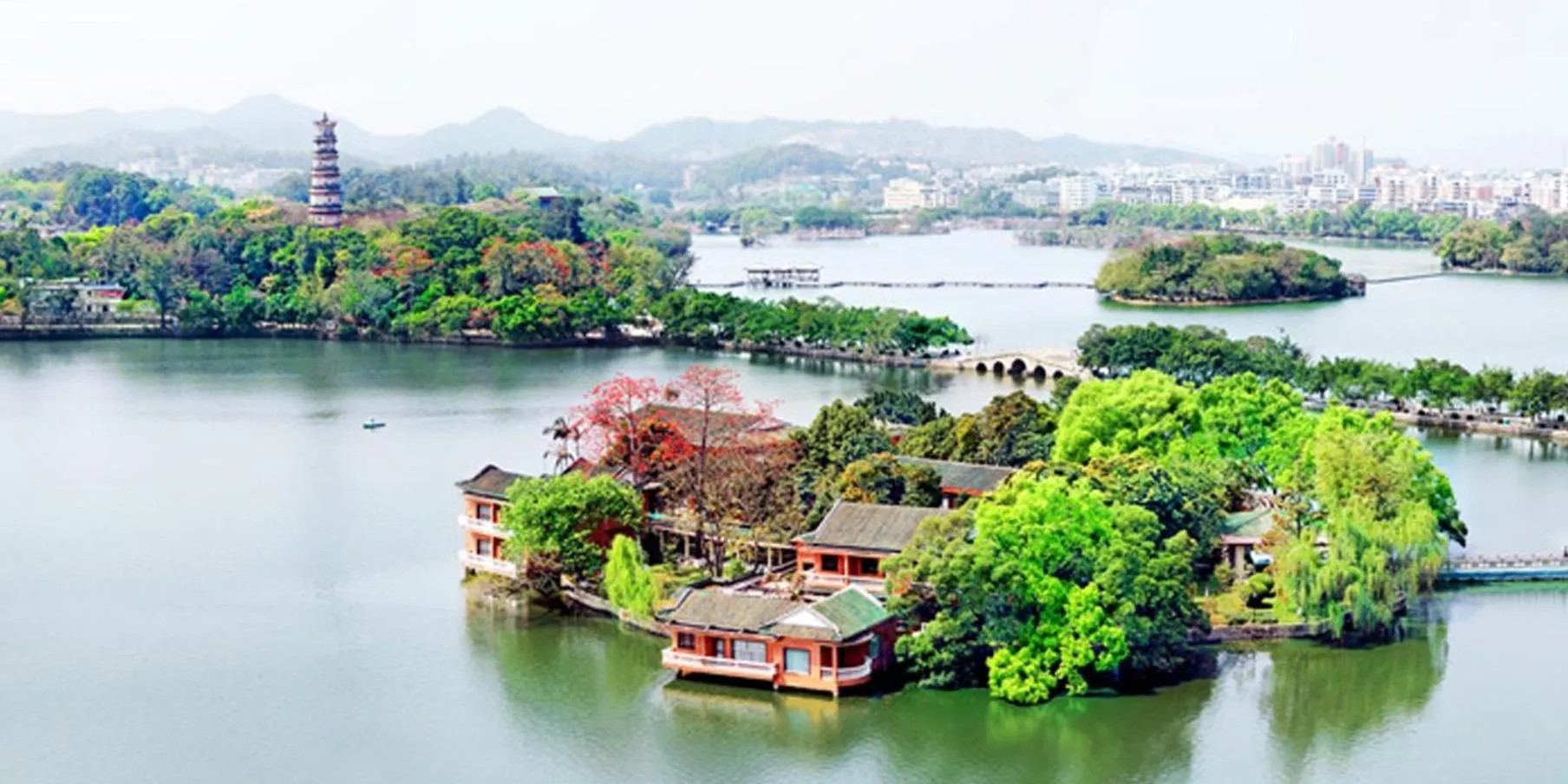 Lobby or reception in Crowne Plaza Huizhou by IHG