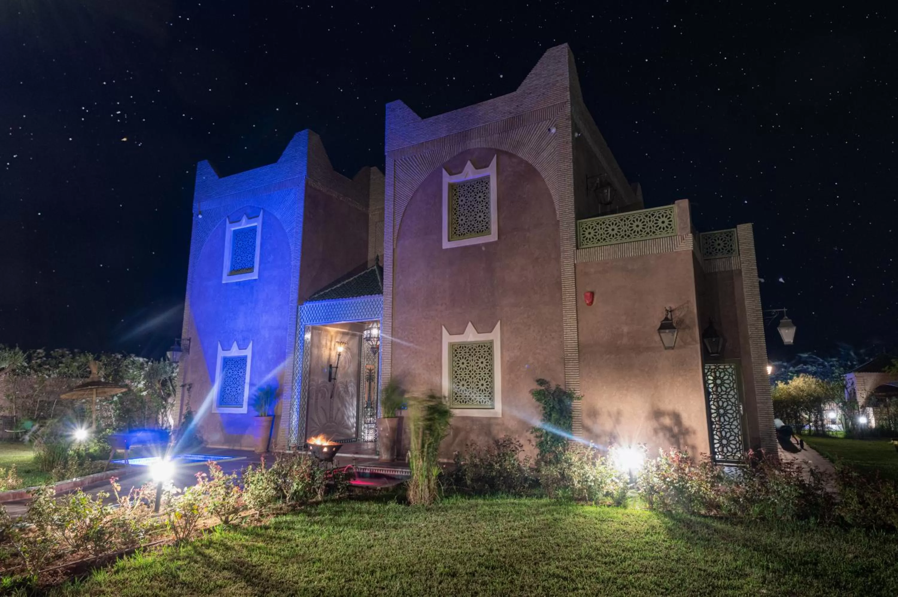 Garden, Property Building in Maria Towers , Palais Table d'hôtes & SPA