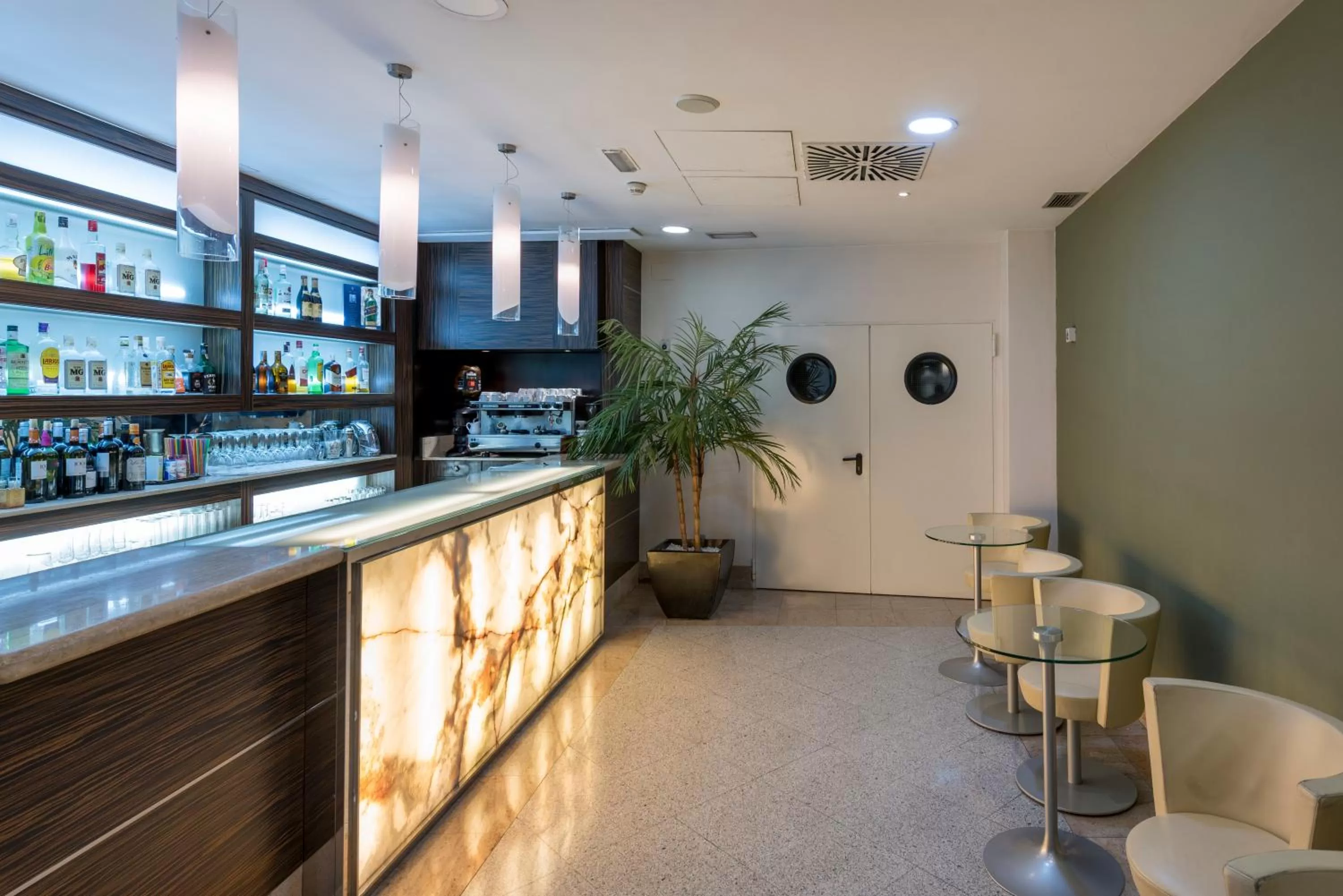 Lounge or bar in Itaca Salamanca by Soho Boutique