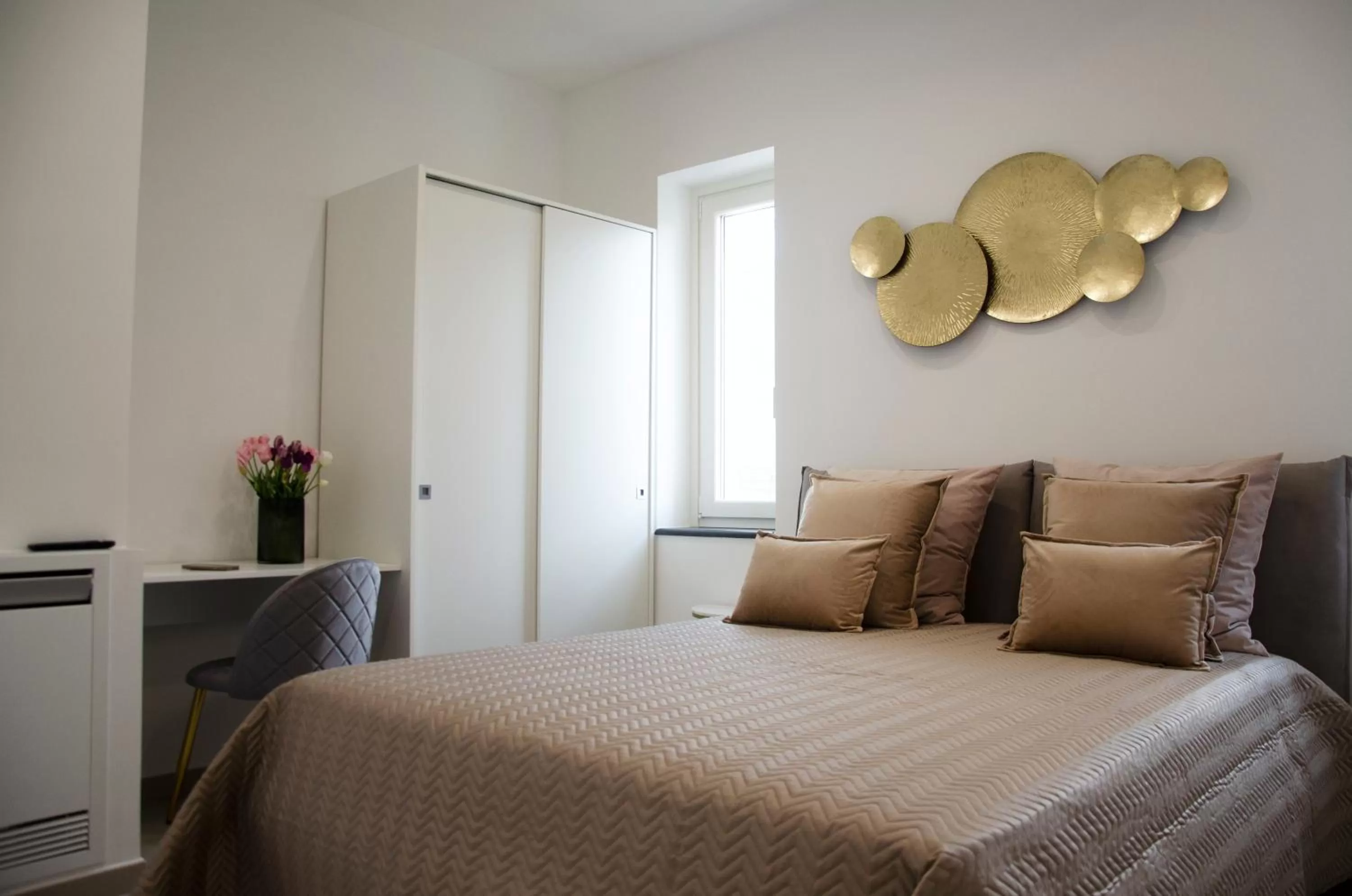 Bedroom, Bed in Donna Elena Rooms