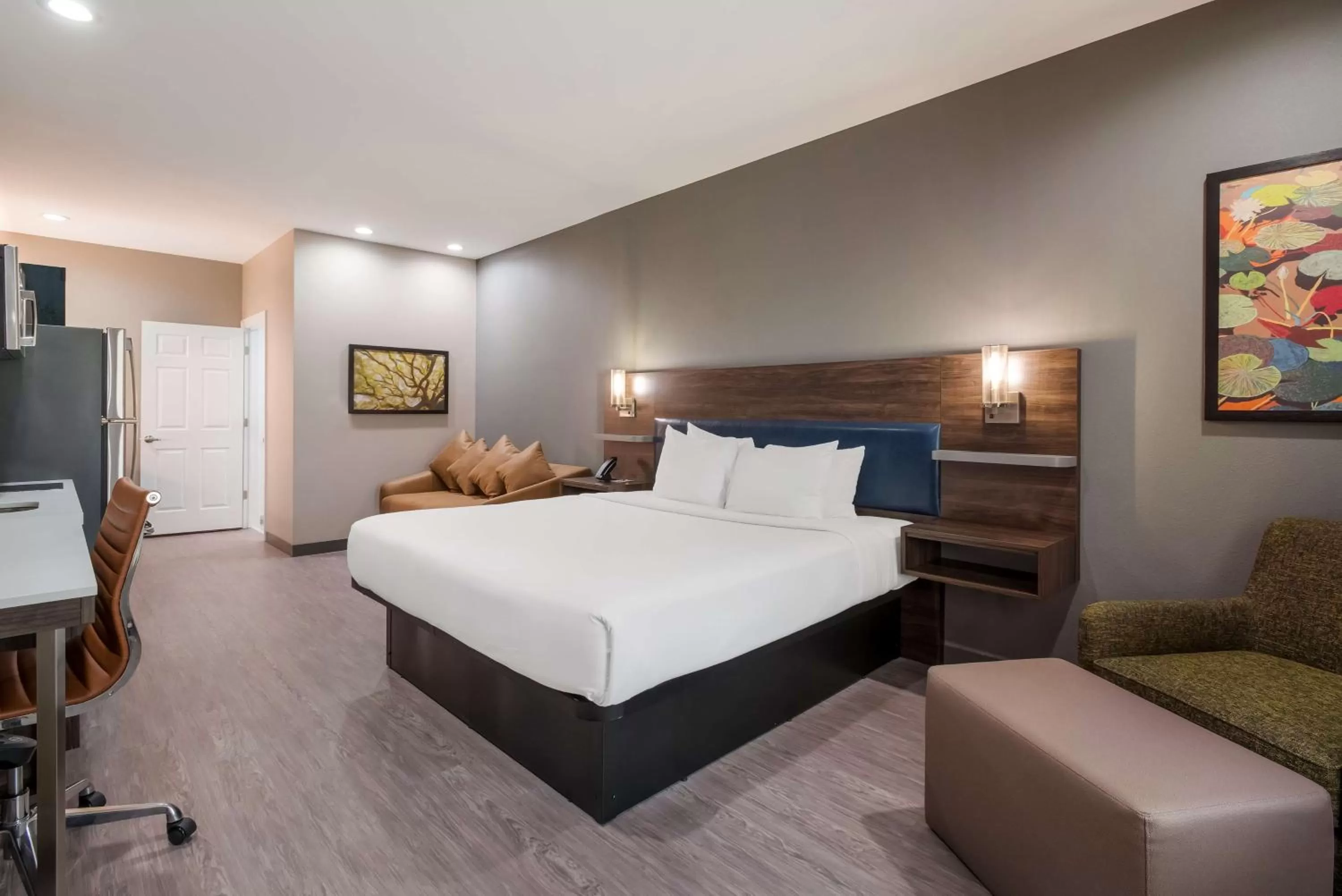 Bedroom, Bed in Best Western La Place Inn